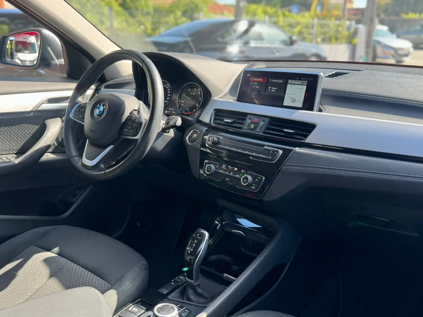 BMW X2 18 d sDrive Auto 15