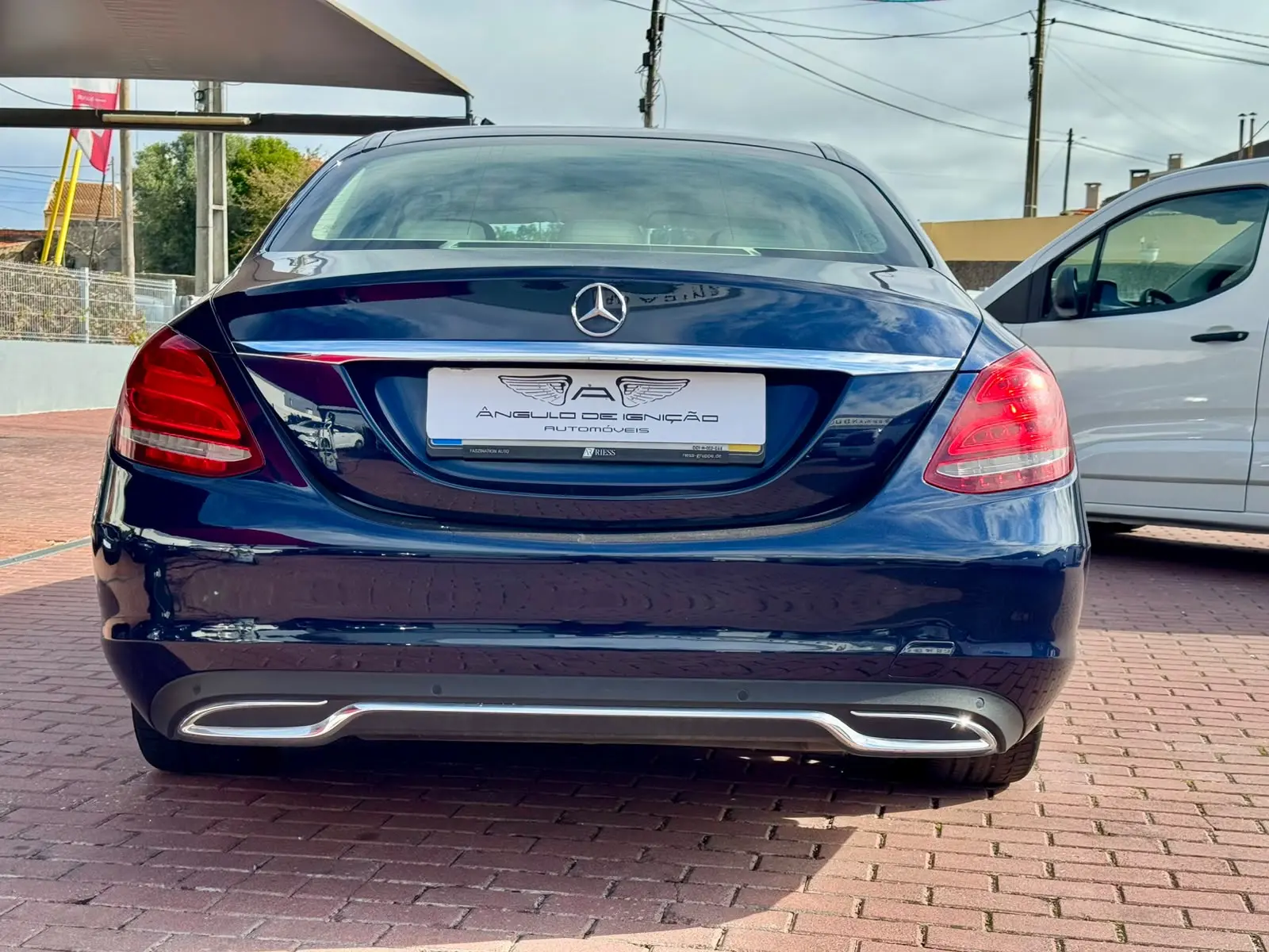 Mercedes-Benz C 220 (BlueTEC) d BlueEFFICIENCY Edition 7G-TRONIC Avantgarde 12