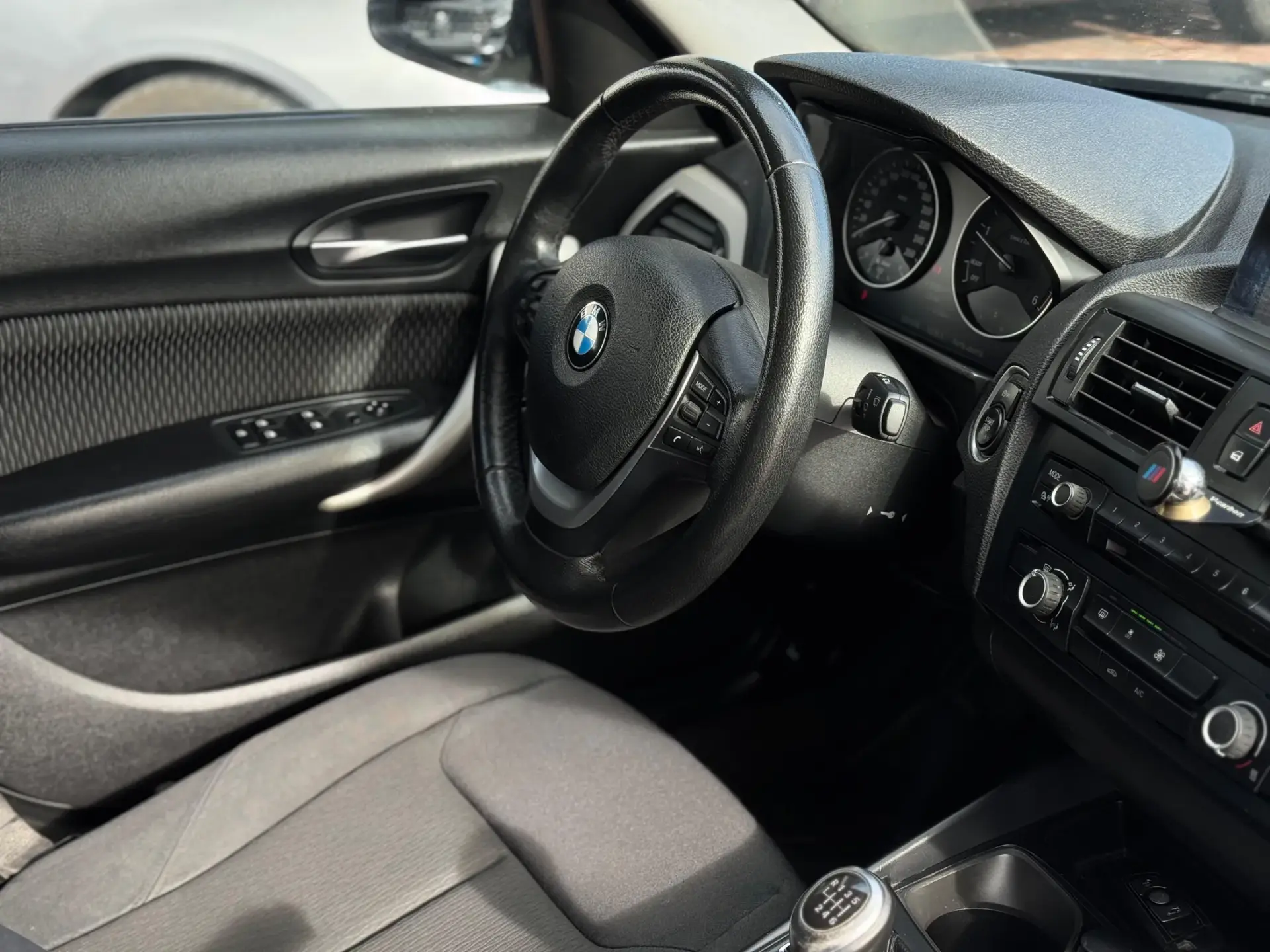 BMW 118 d Line Urban 10