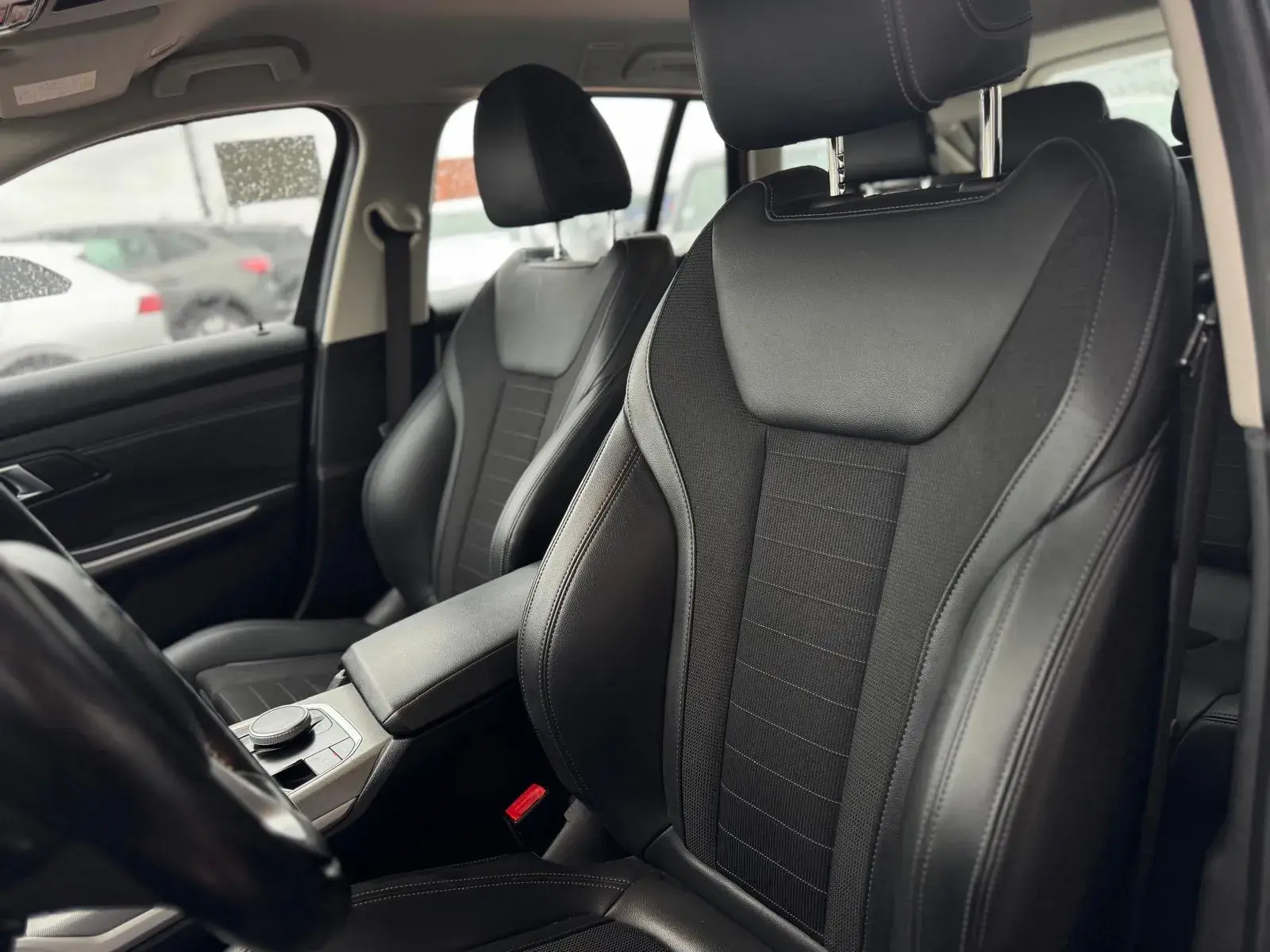 BMW 318 d Touring Sport 11