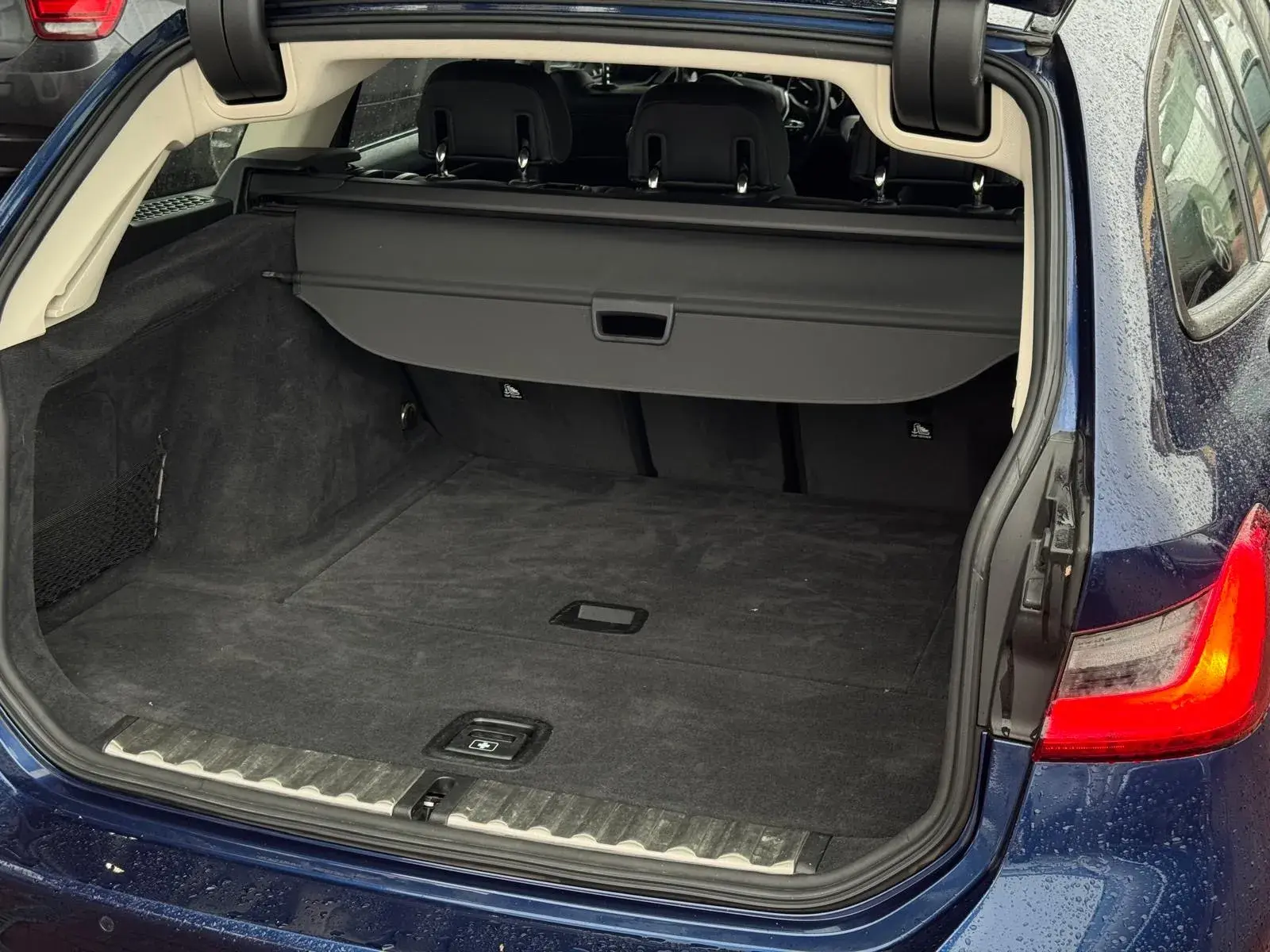 BMW 318 d Touring Sport 22