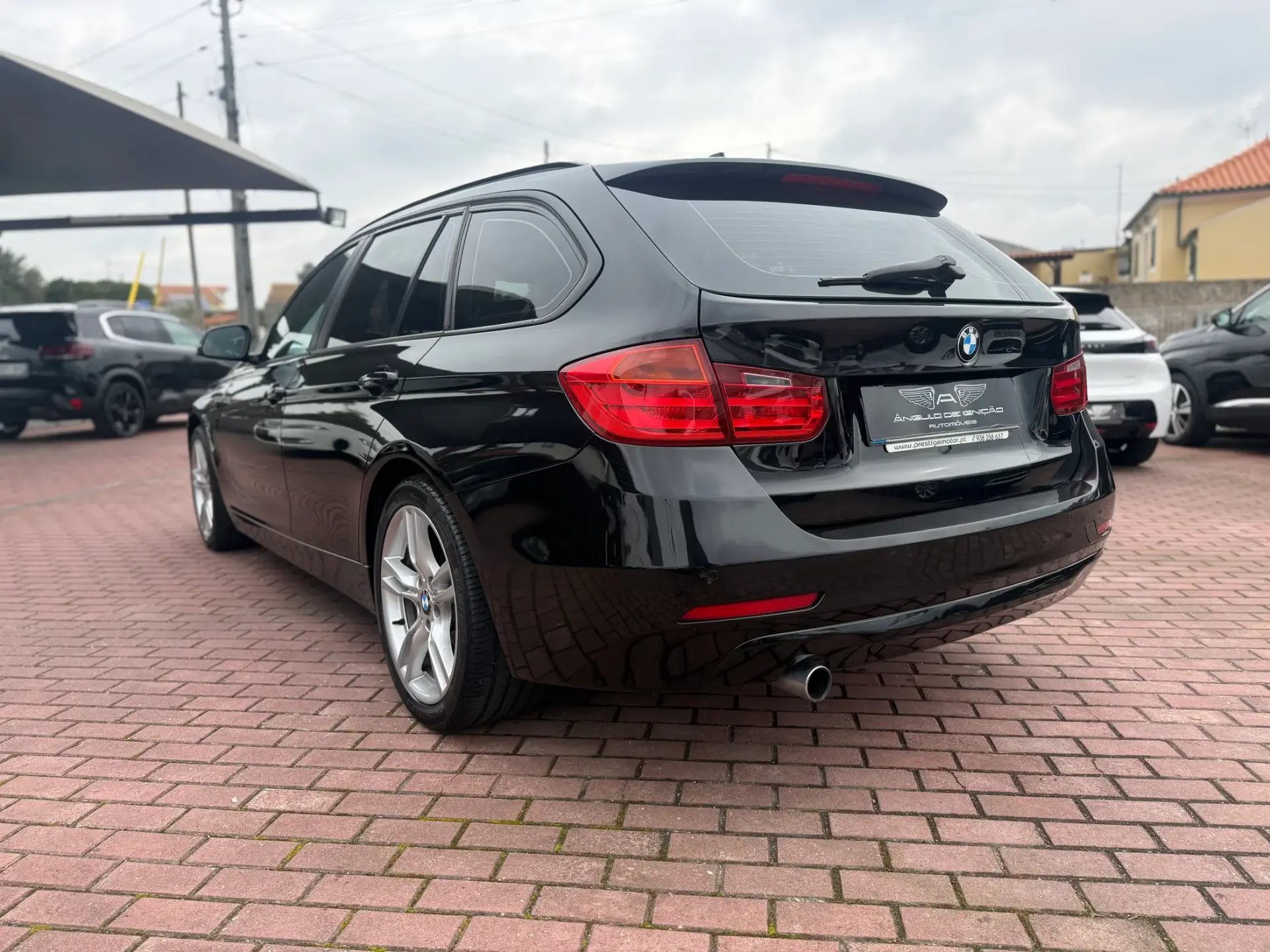 BMW 318 Touring Efficient Dynamics 6