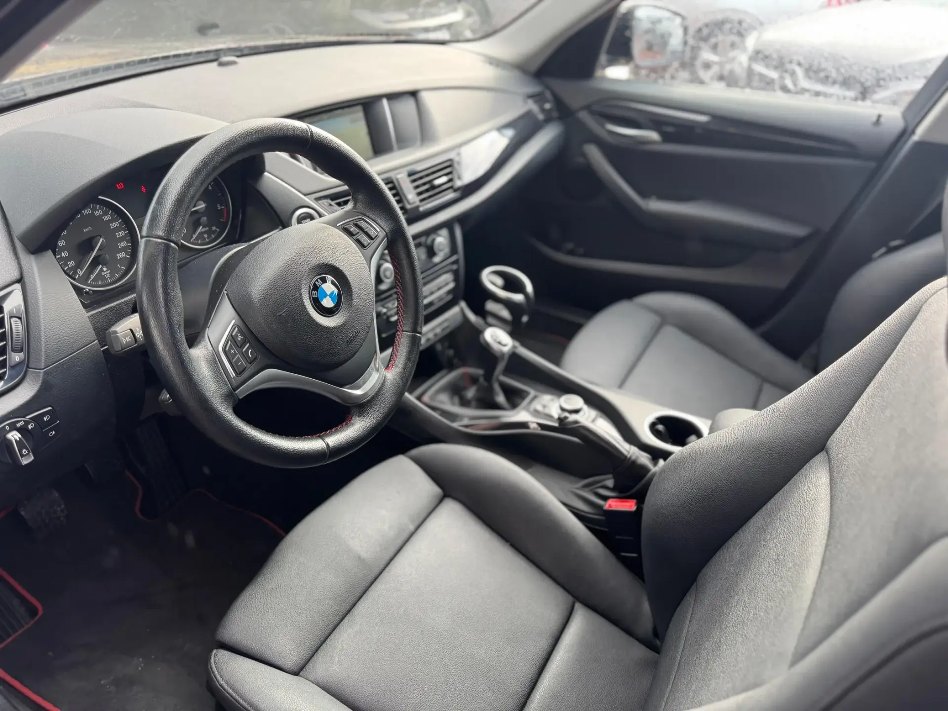 BMW X1 18 d sDrive 7