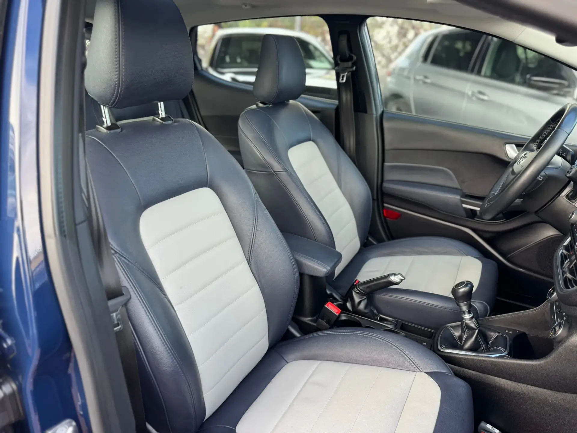 Ford Fiesta 1.0 EcoBoost Titanium 18