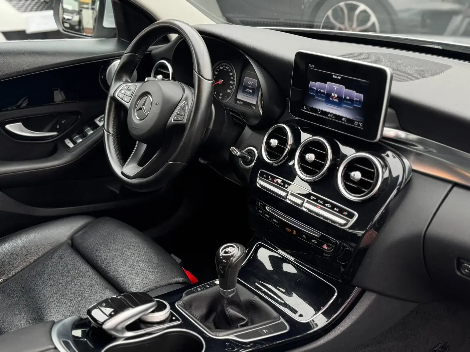 Mercedes-Benz C 200 BlueTEC Avantgarde 8