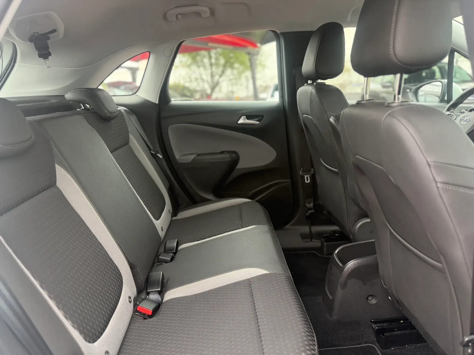 Opel Crossland X 1.2 T Innovation 13