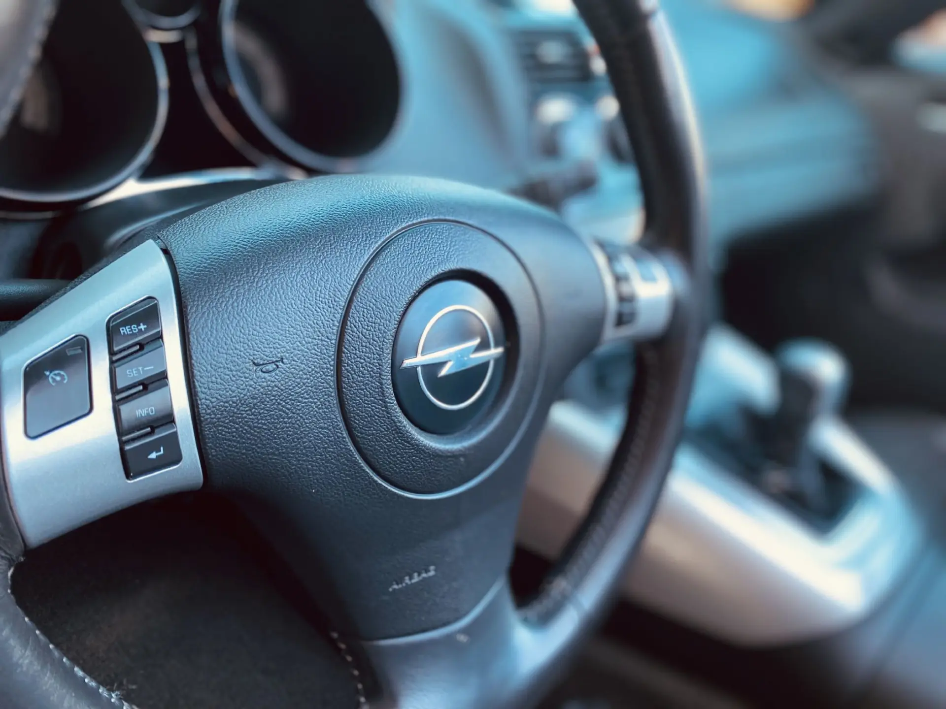 Opel GT 2.0 264 cv 6