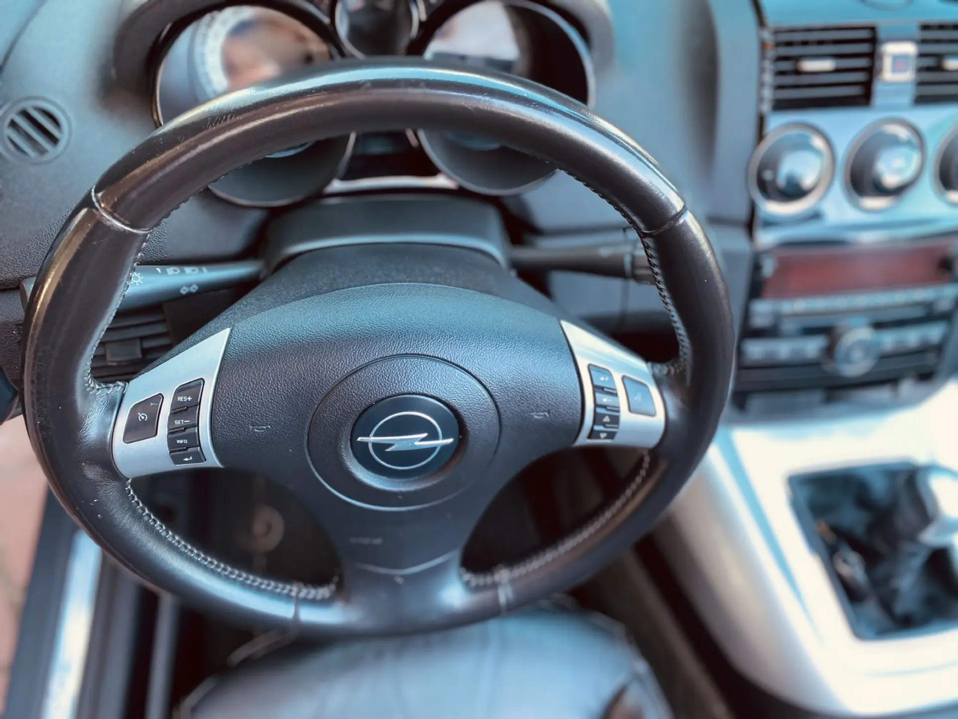 Opel GT 2.0 264 cv 14