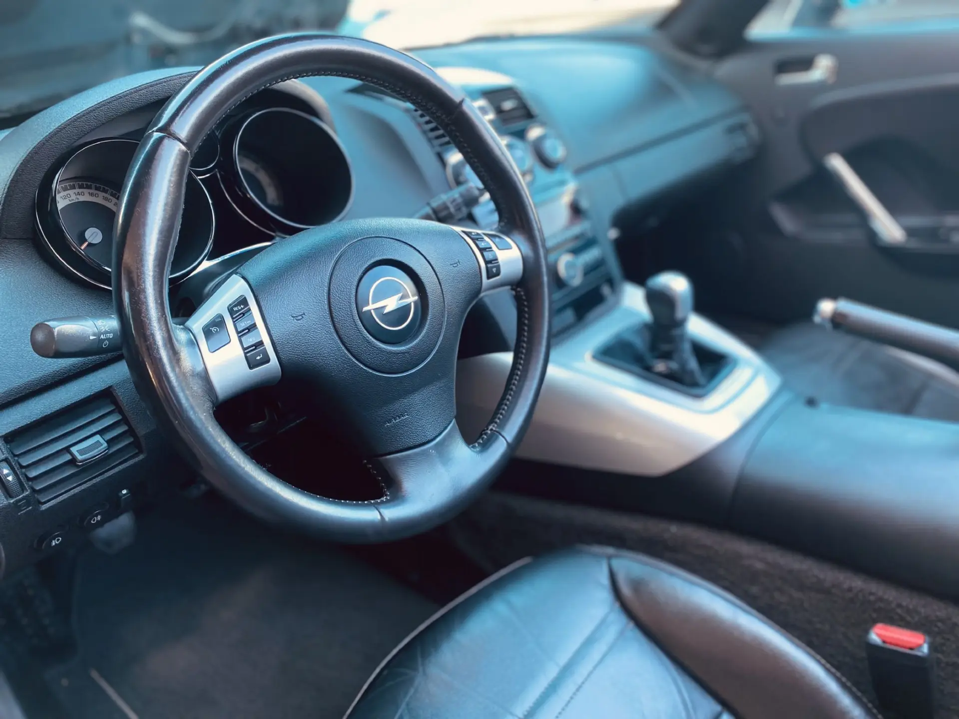 Opel GT 2.0 264 cv 13