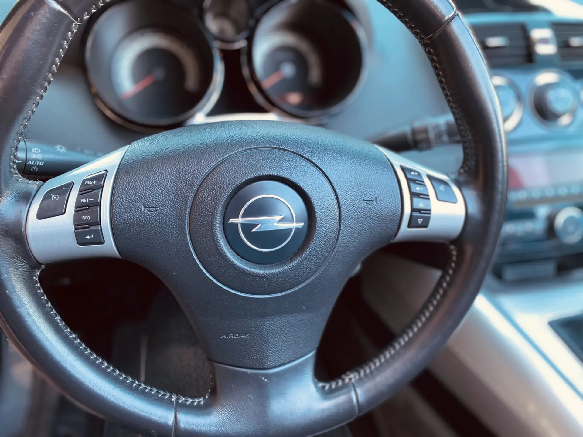 Opel GT 2.0 264 cv 15
