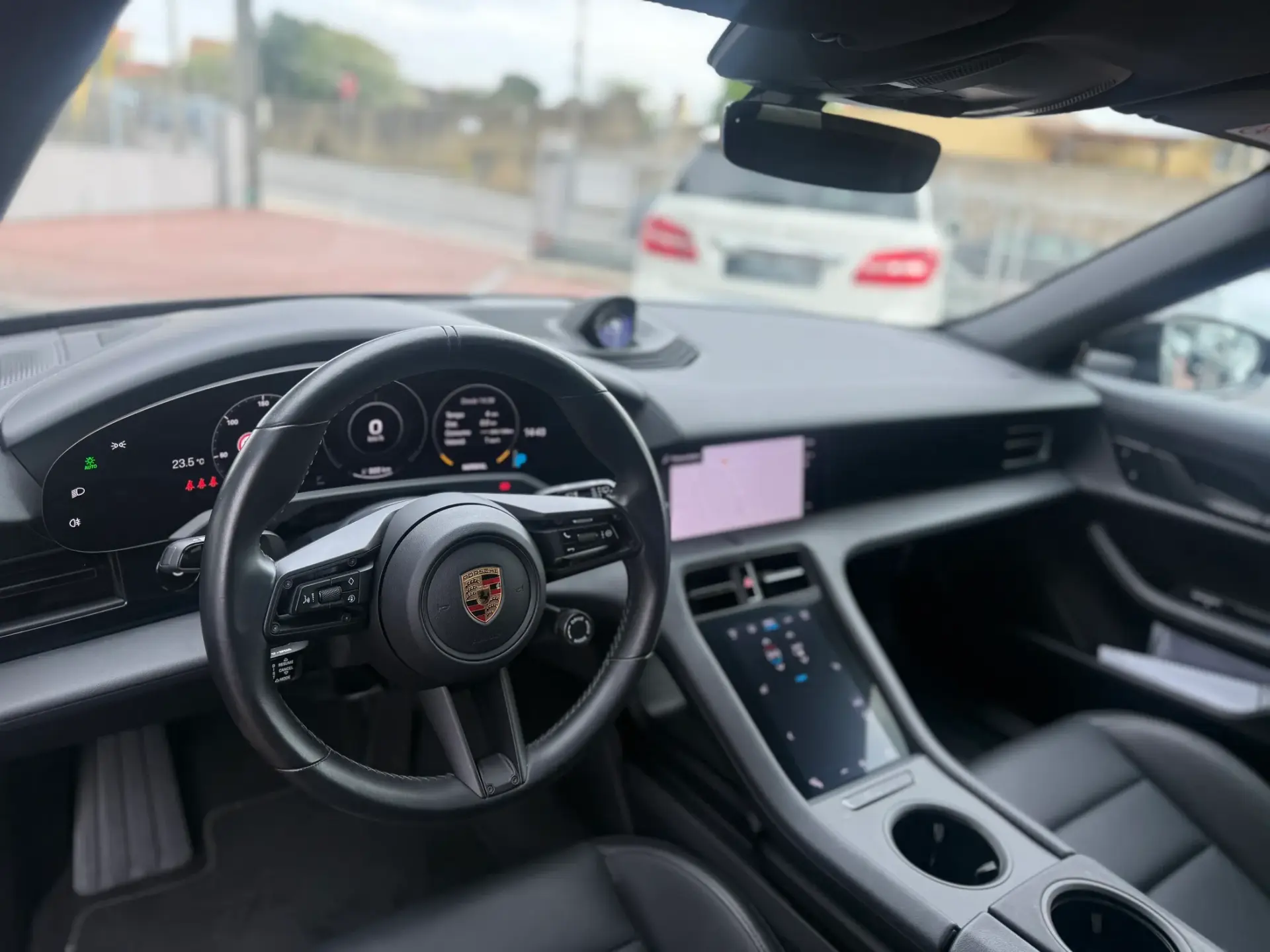 Porsche Taycan Sport Turismo ST 4S 11