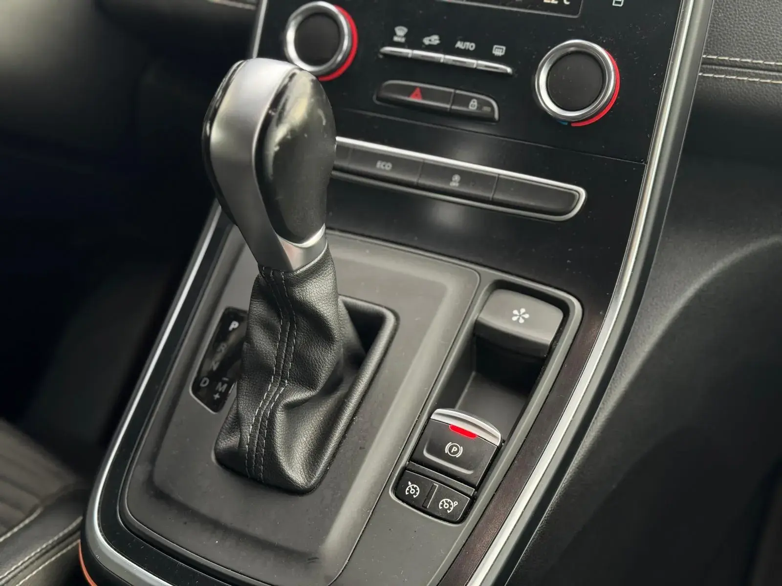 Renault Grand Scénic 1.7 Blue dCi Bose Edition EDC 22