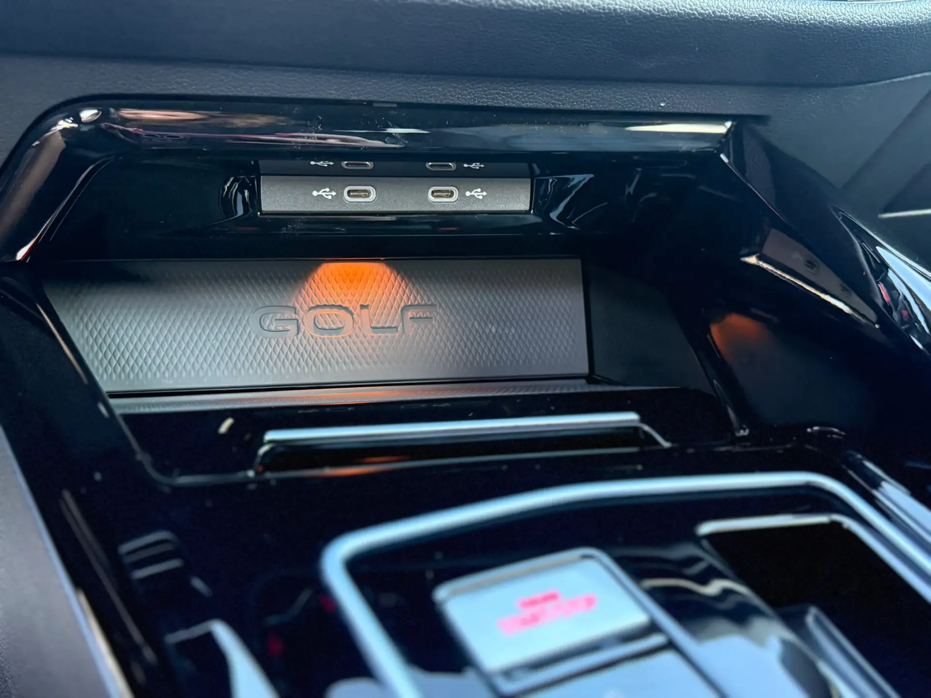 Volkswagen Golf 2.0 TSI GTI DSG 14