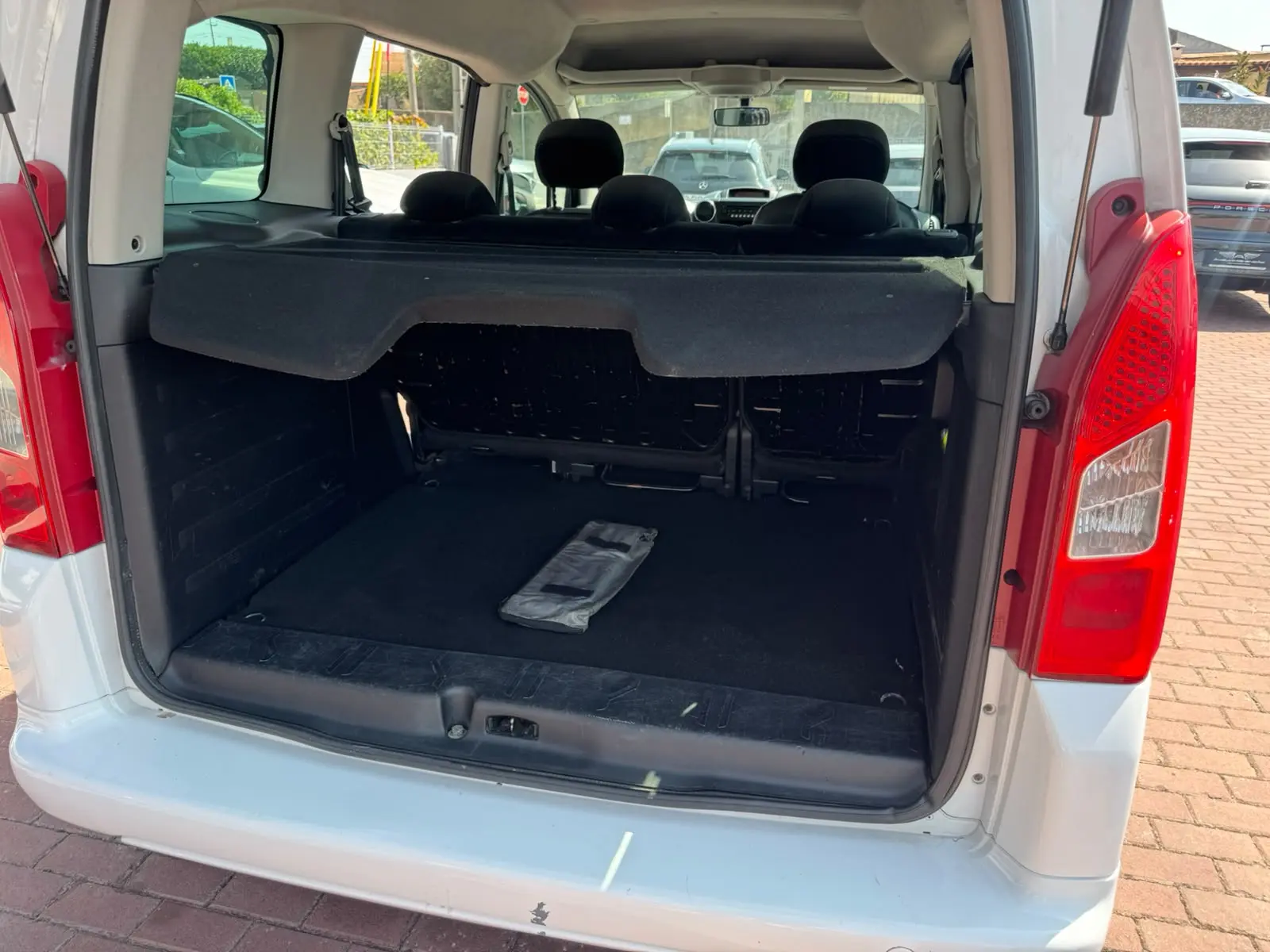 Citroen Berlingo Outro 8