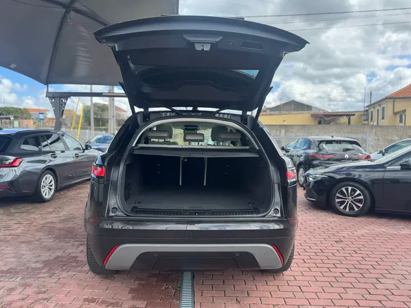 Land Rover Range Rover Velar 2.0 D200 AWD Dynamic SE 9