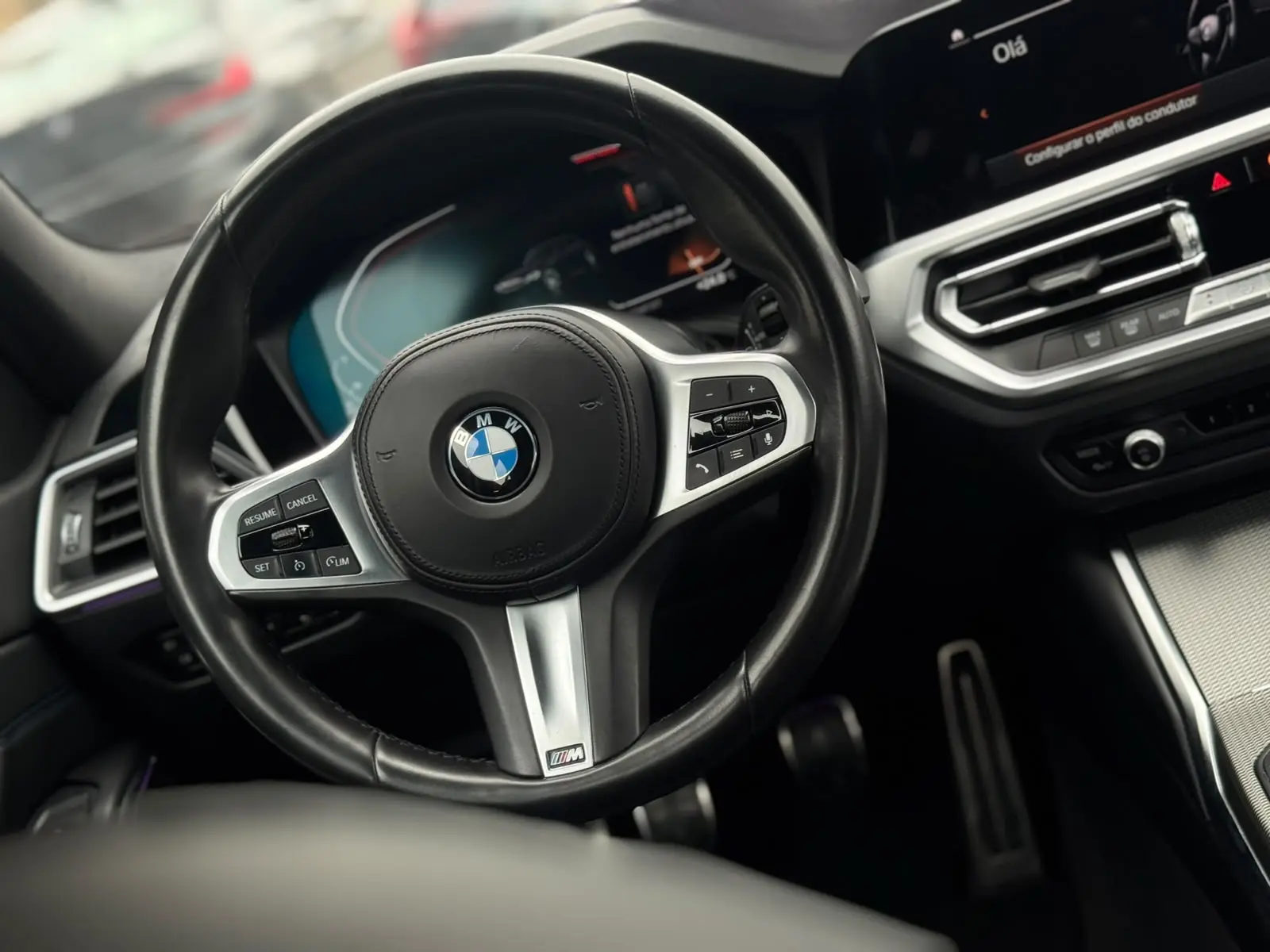 BMW 318 d Pack M 12
