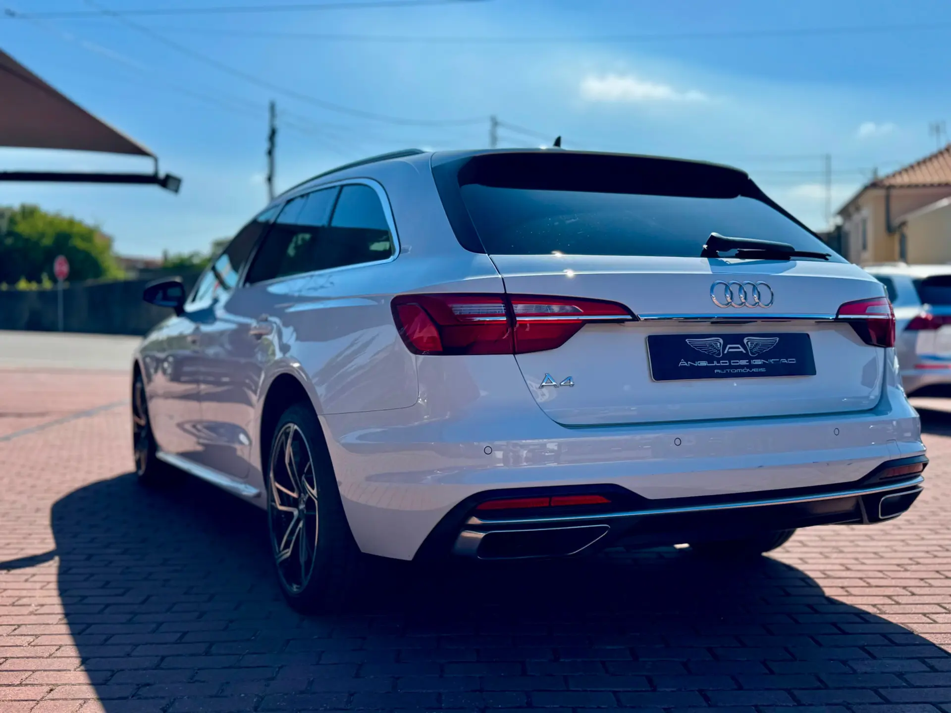 Audi A4 2.0 TDI multitronic Business Line 12