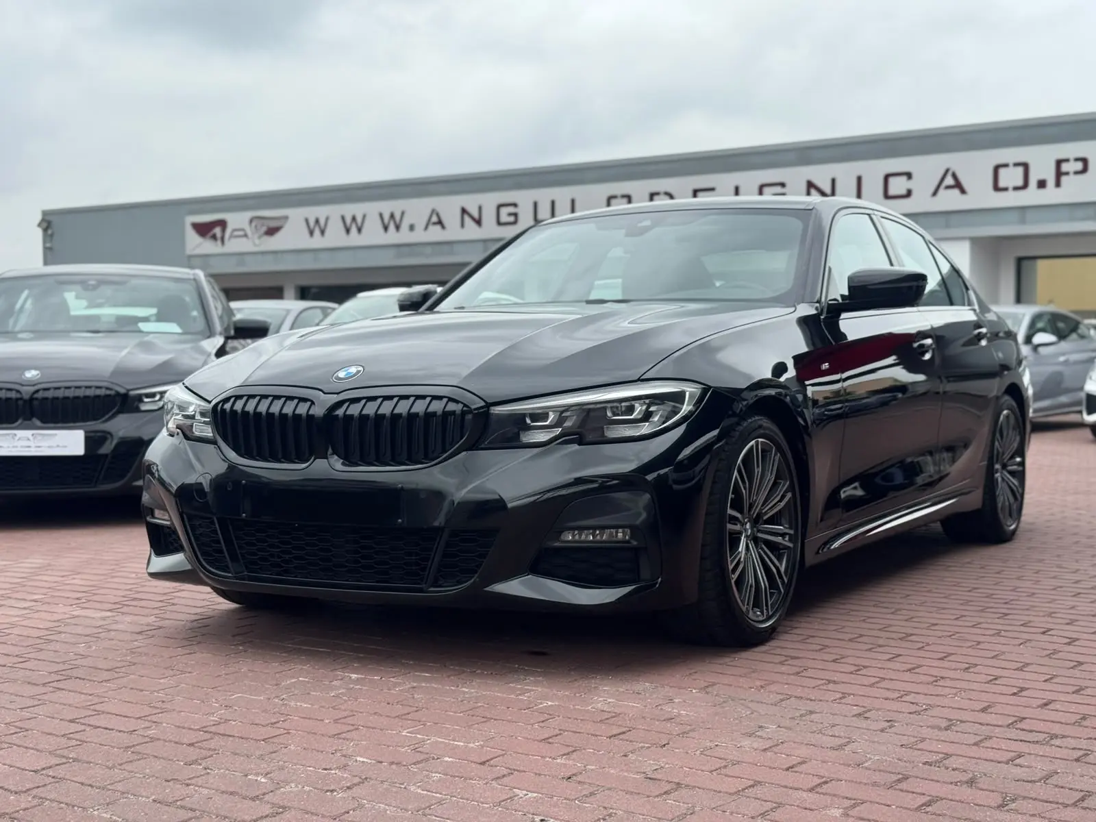 BMW 318 d Pack M 1