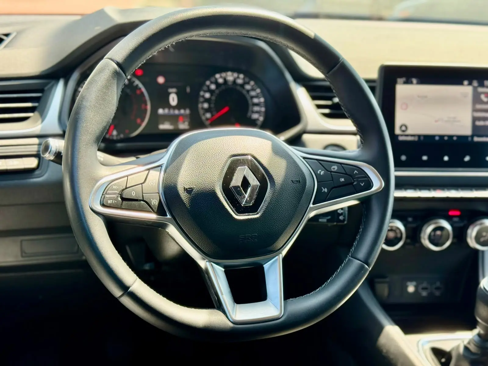 Renault Captur 1.0 TCe Zen 11