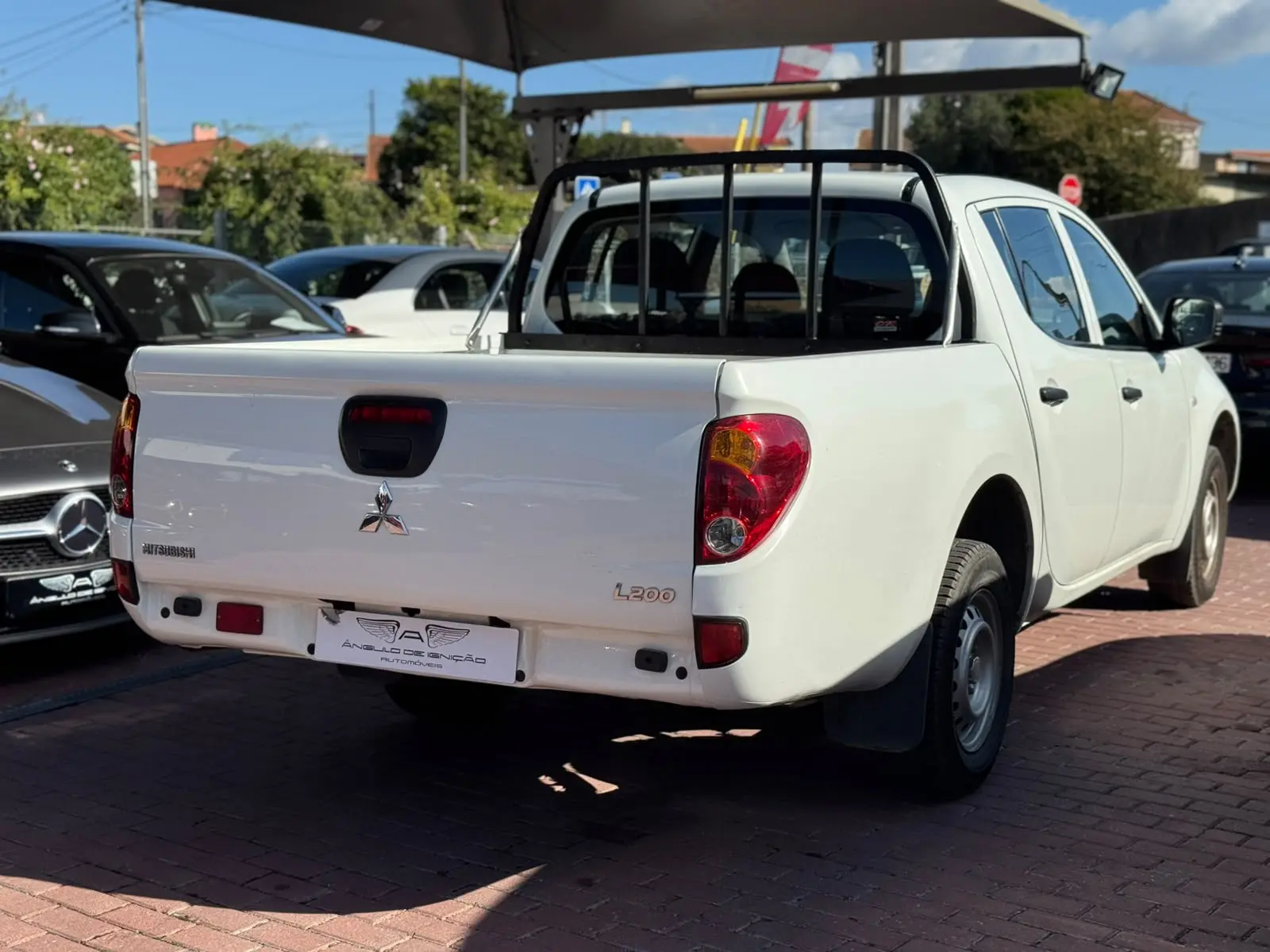 Mitsubishi L200 2.5 DI-D CD In.AC Low Rider 2WD 6
