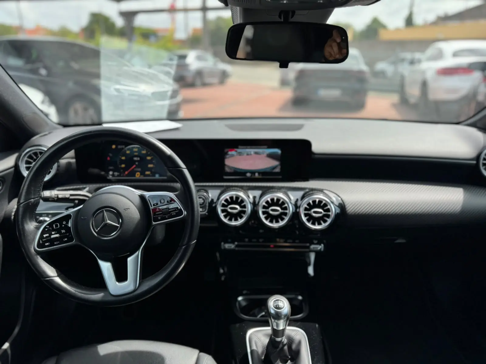 Mercedes-Benz A 180 d Business Solutions 23