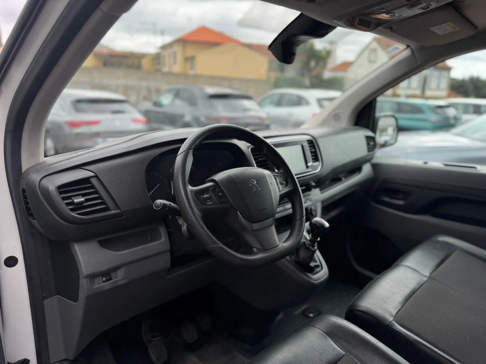 Peugeot Expert L2H1 TwinCab Premium 9