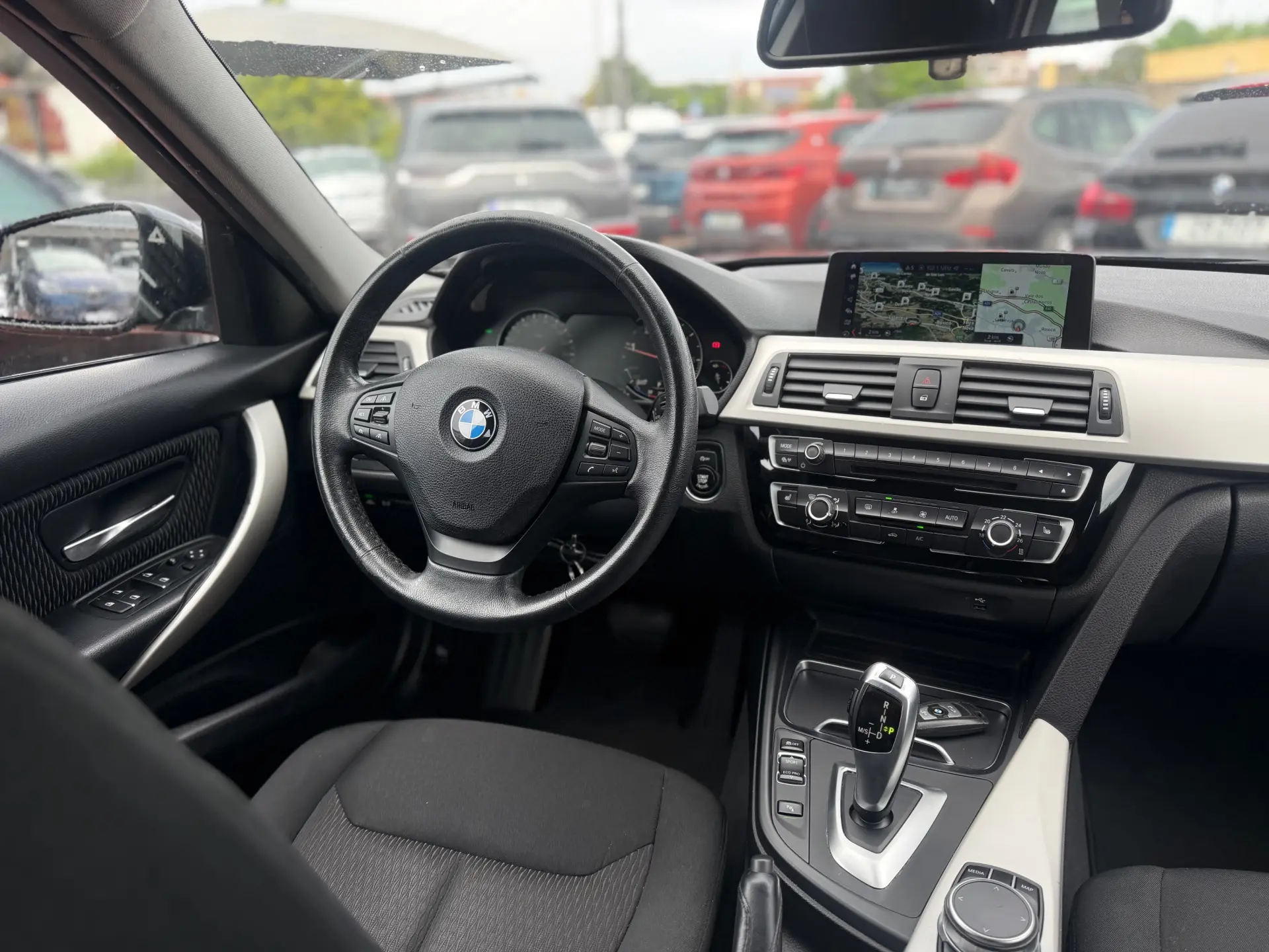 BMW 320 Eficient Dynamics Auto 12