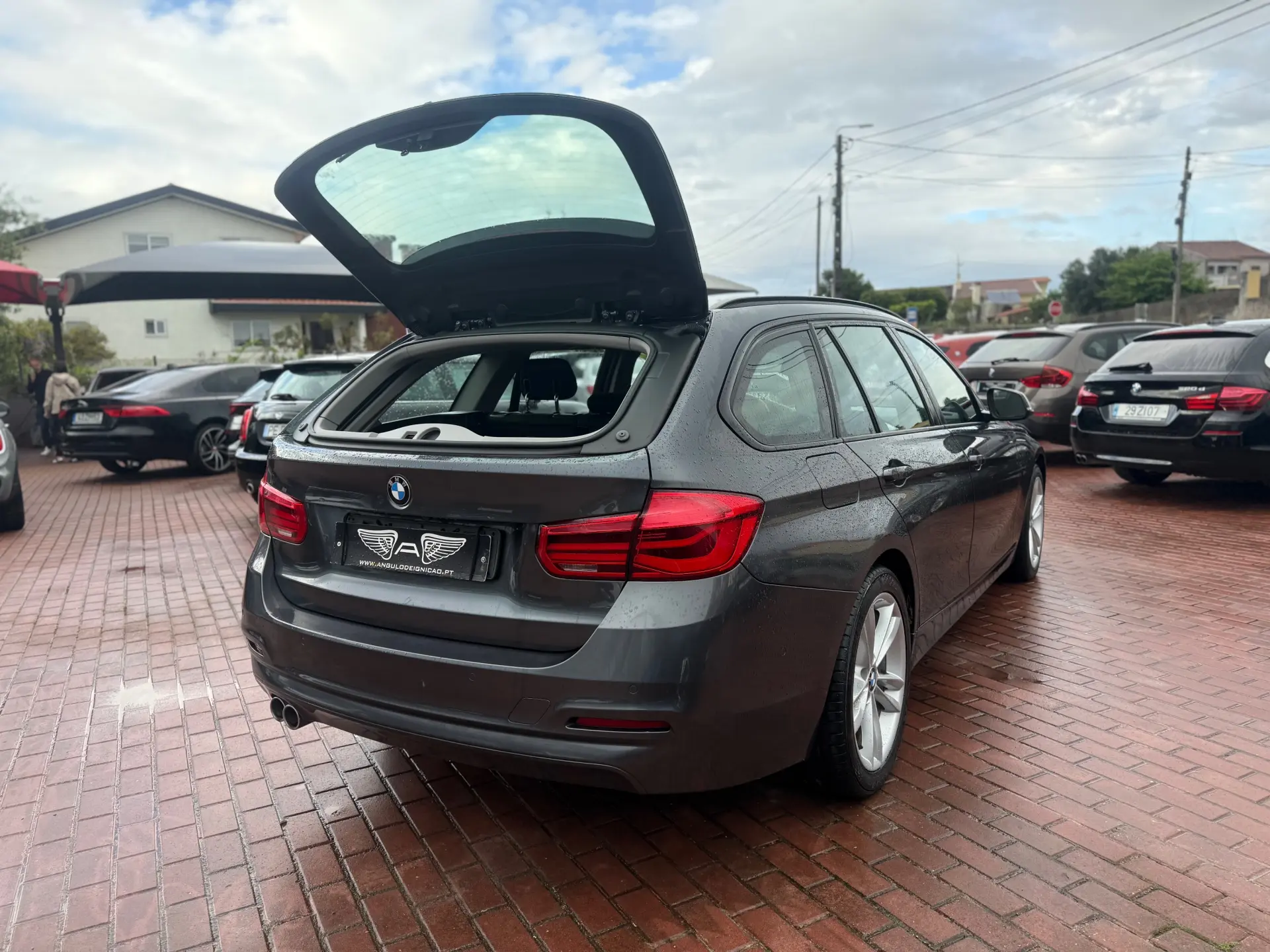 BMW 320 Eficient Dynamics Auto 8