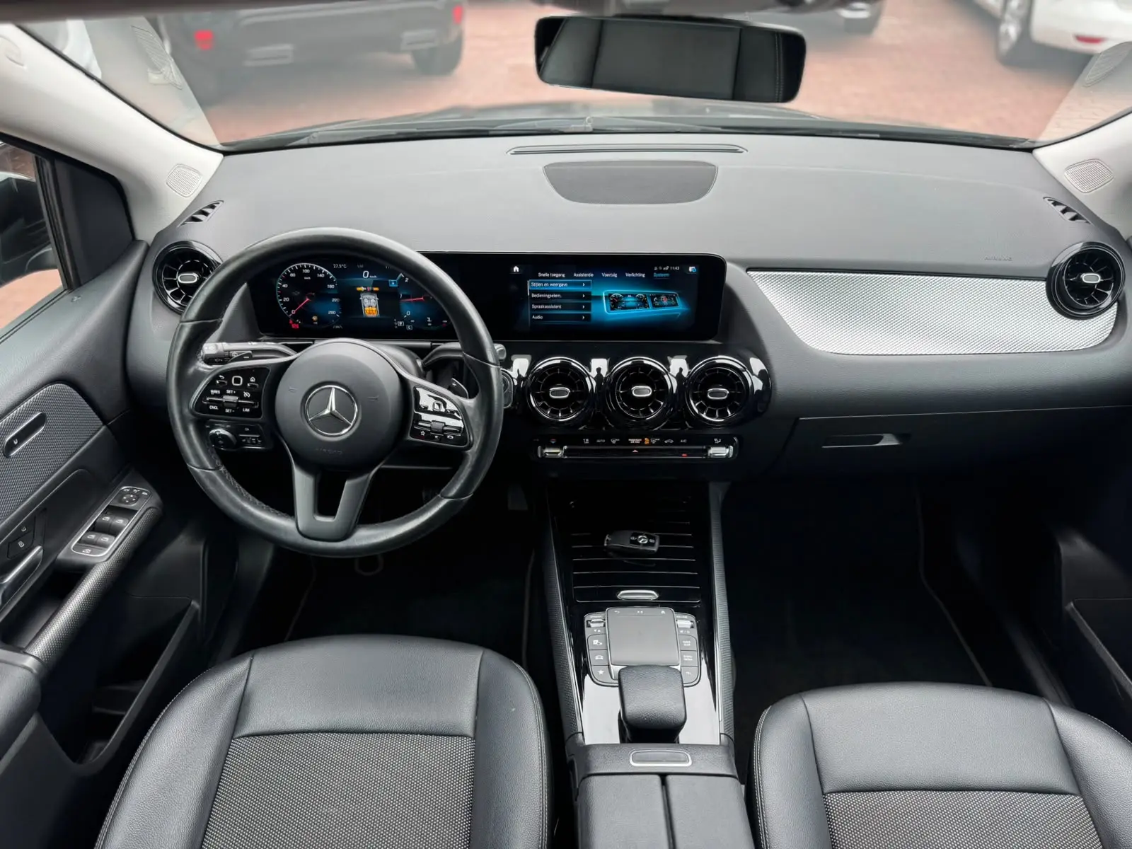 Mercedes-Benz B 200 d 8G-DCT 17