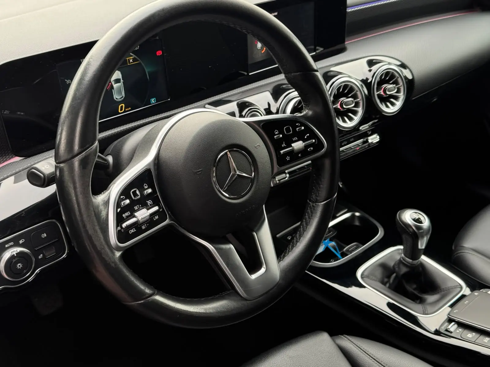 Mercedes-Benz A 180 d Advanced Progressive 21