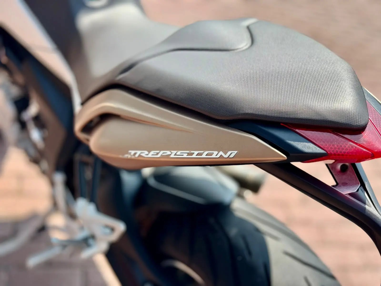 MV Agusta Brutale MV Agusta Brutale 675 11