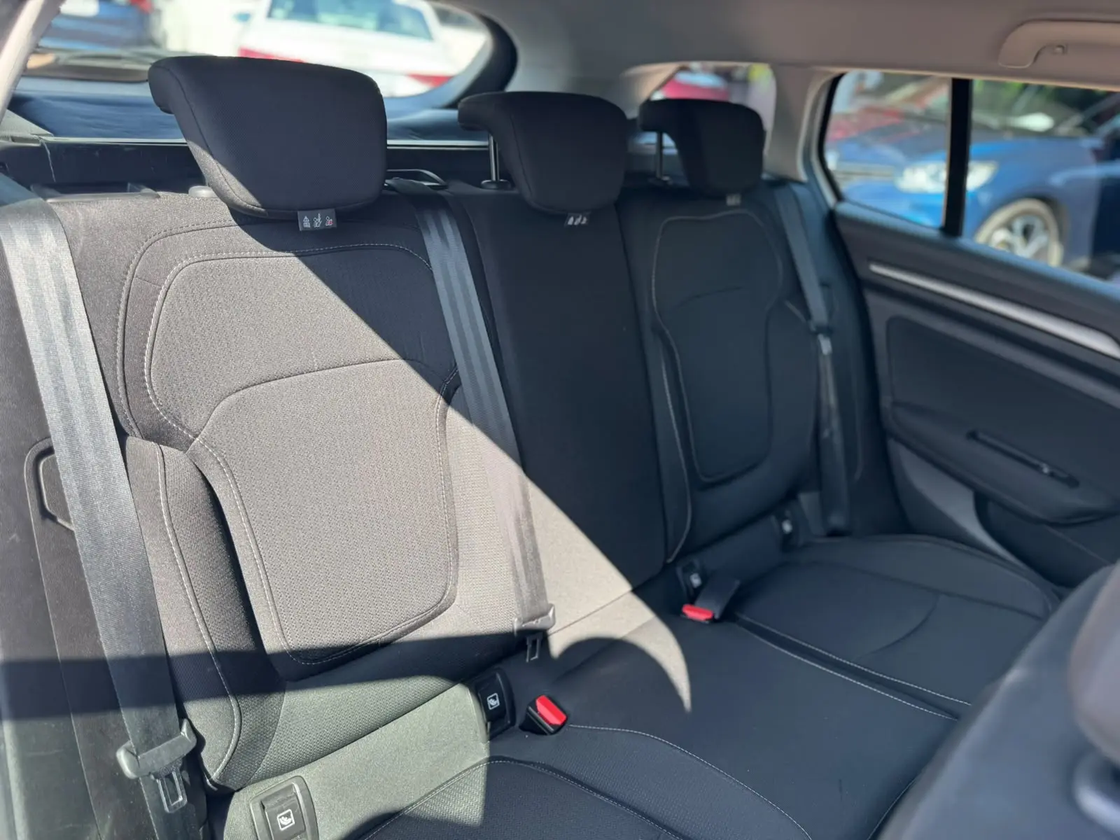 Renault Mégane BLUE dCi 115 EDC BUSINESS EDITION 22