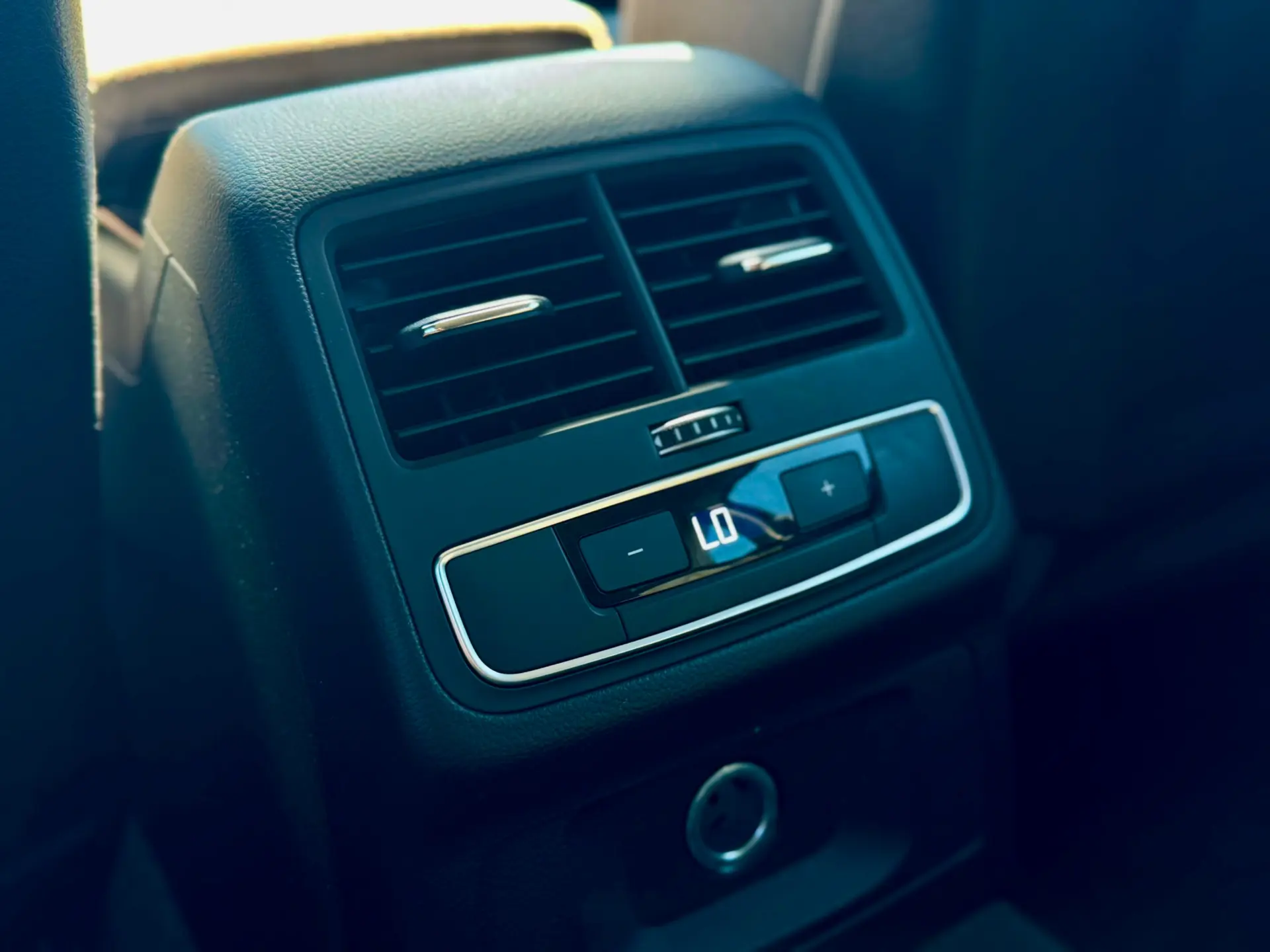 Audi A4 2.0 TDI multitronic Business Line 24
