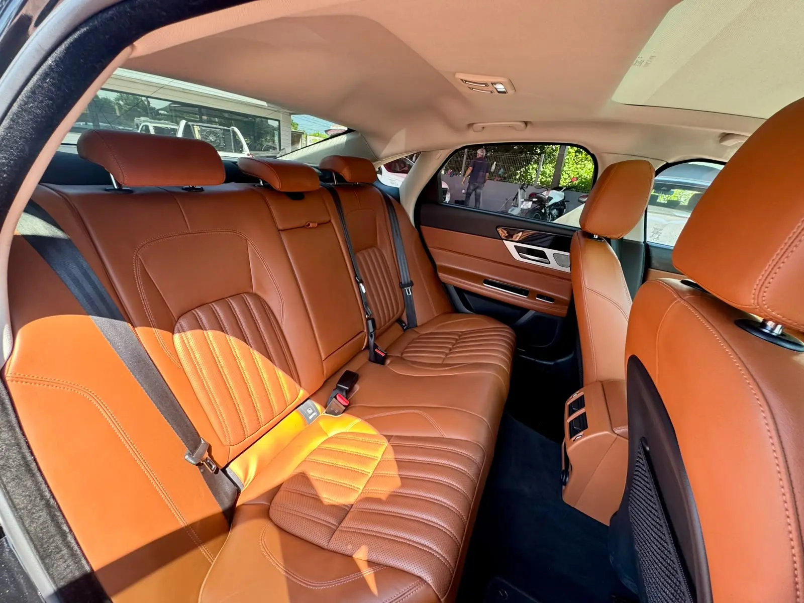 Jaguar XF 20d Aut. R-Sport 27