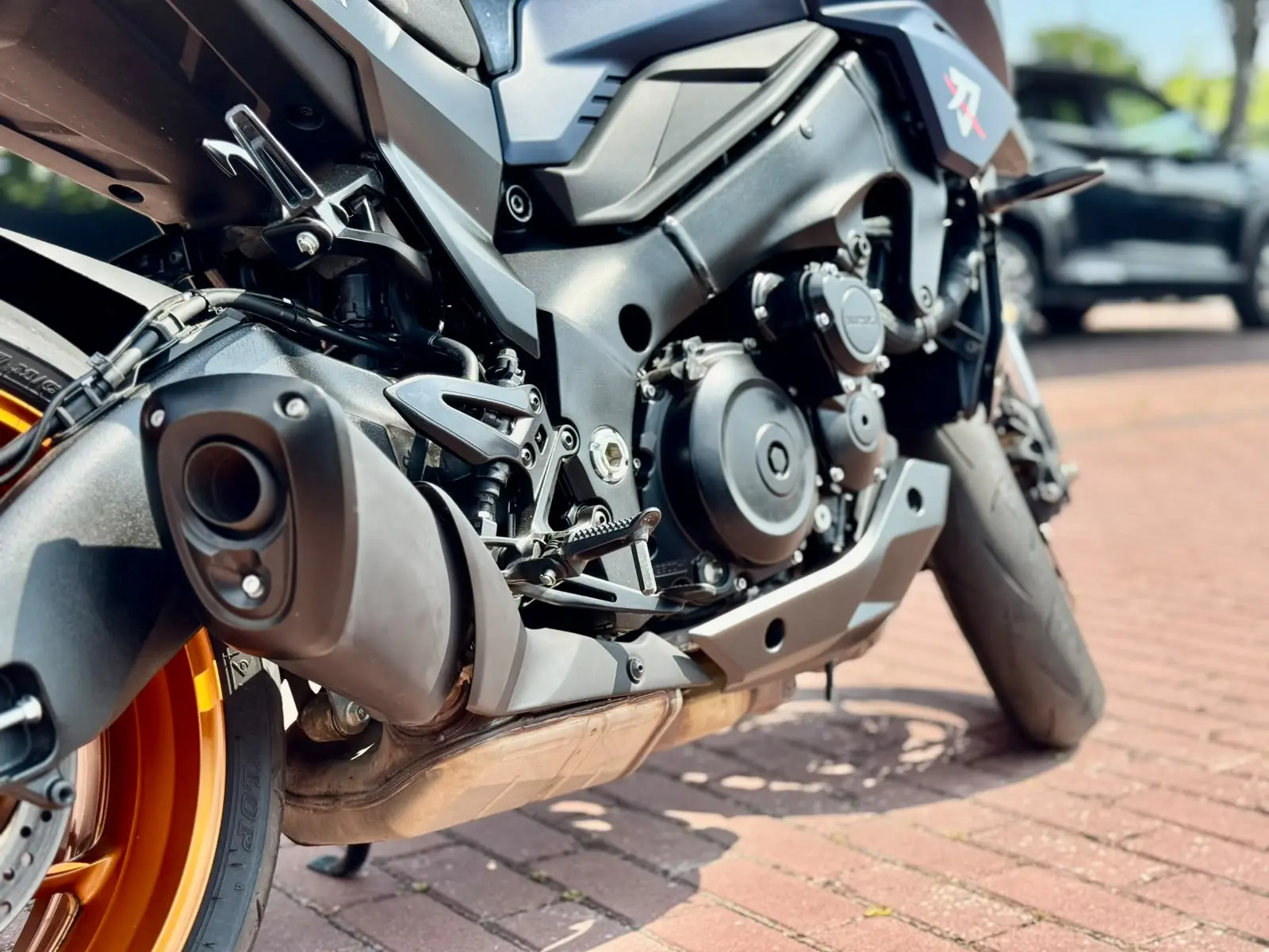 Suzuki Katana Katana neo-retro de alta performance 12