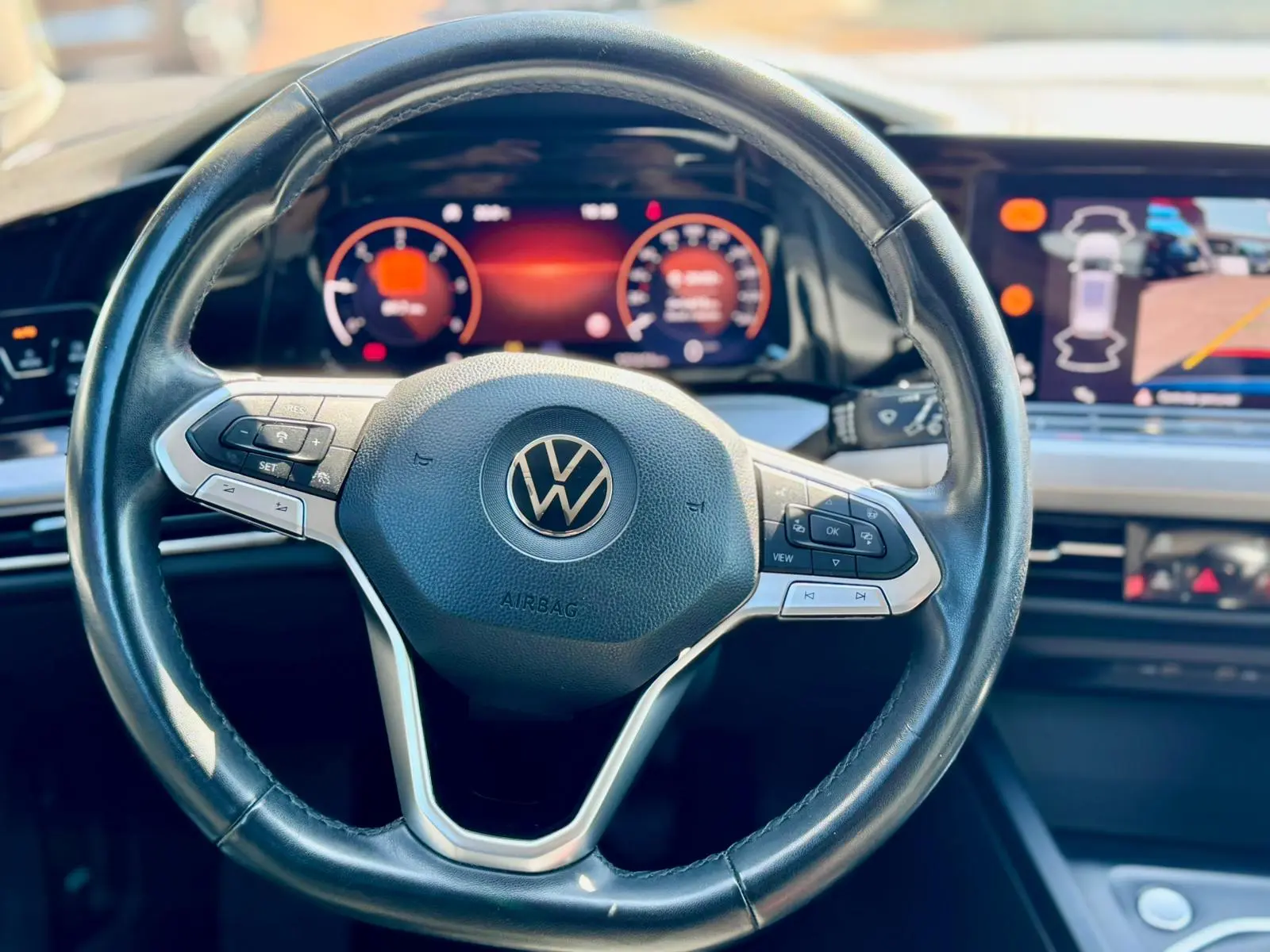 Volkswagen Golf Variant 2.0 TDi Life 23