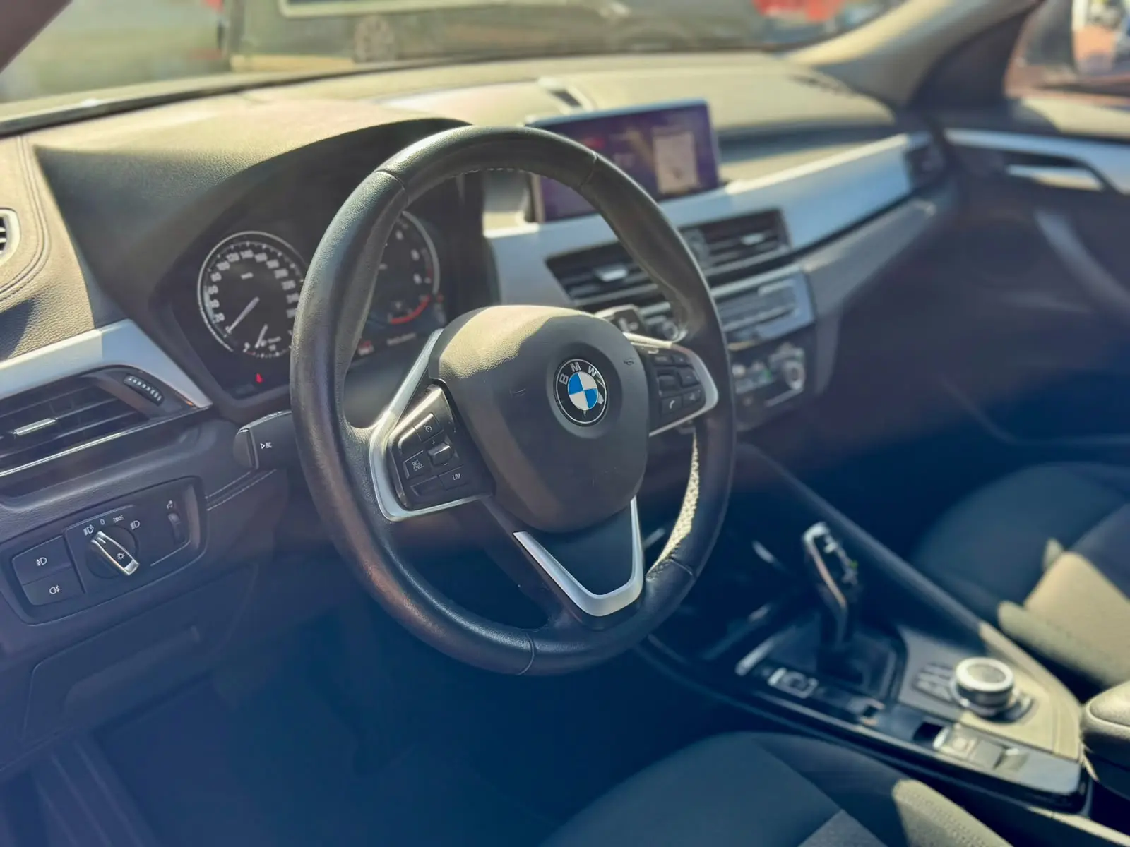 BMW X2 18 d sDrive Auto 16