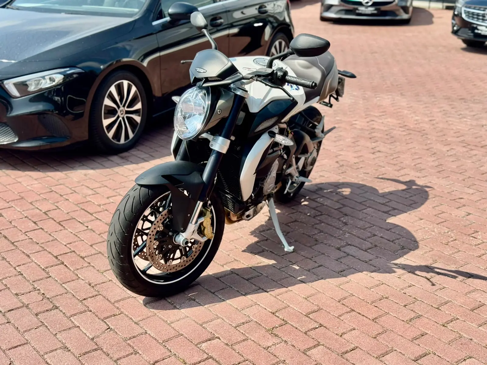MV Agusta Brutale MV Agusta Brutale 675 1