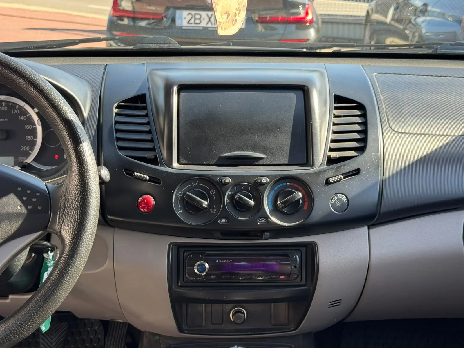 Mitsubishi L200 2.5 DI-D CD In.AC Low Rider 2WD 12