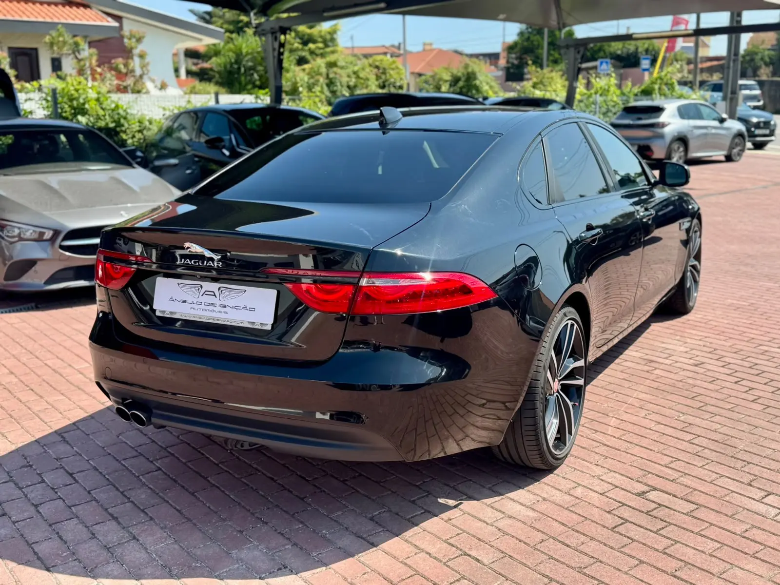 Jaguar XF 20d Aut. R-Sport 7