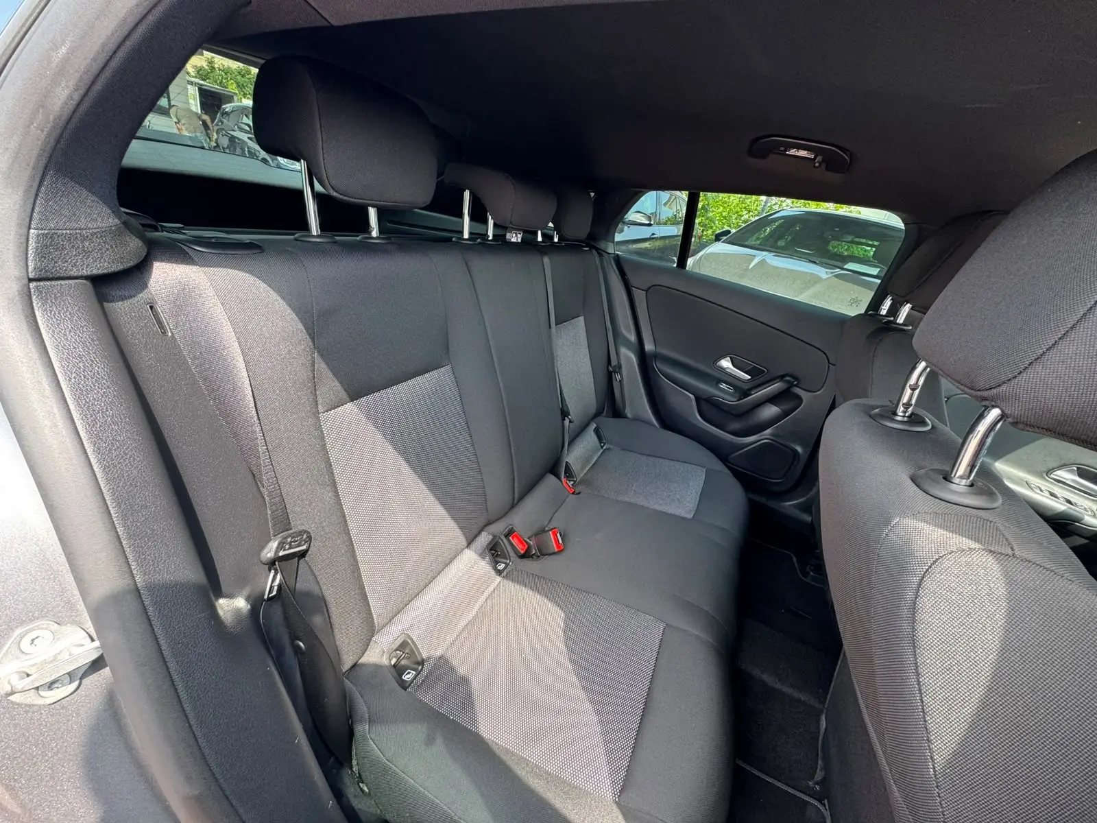 Mercedes-Benz CLA 180 d Shooting Brake Business Solutions 26