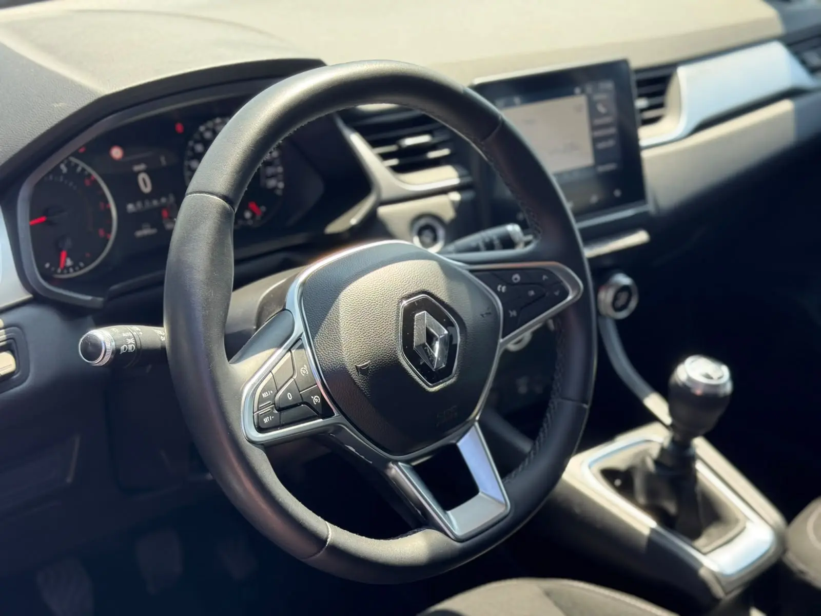 Renault Captur 1.0 TCe Zen 12
