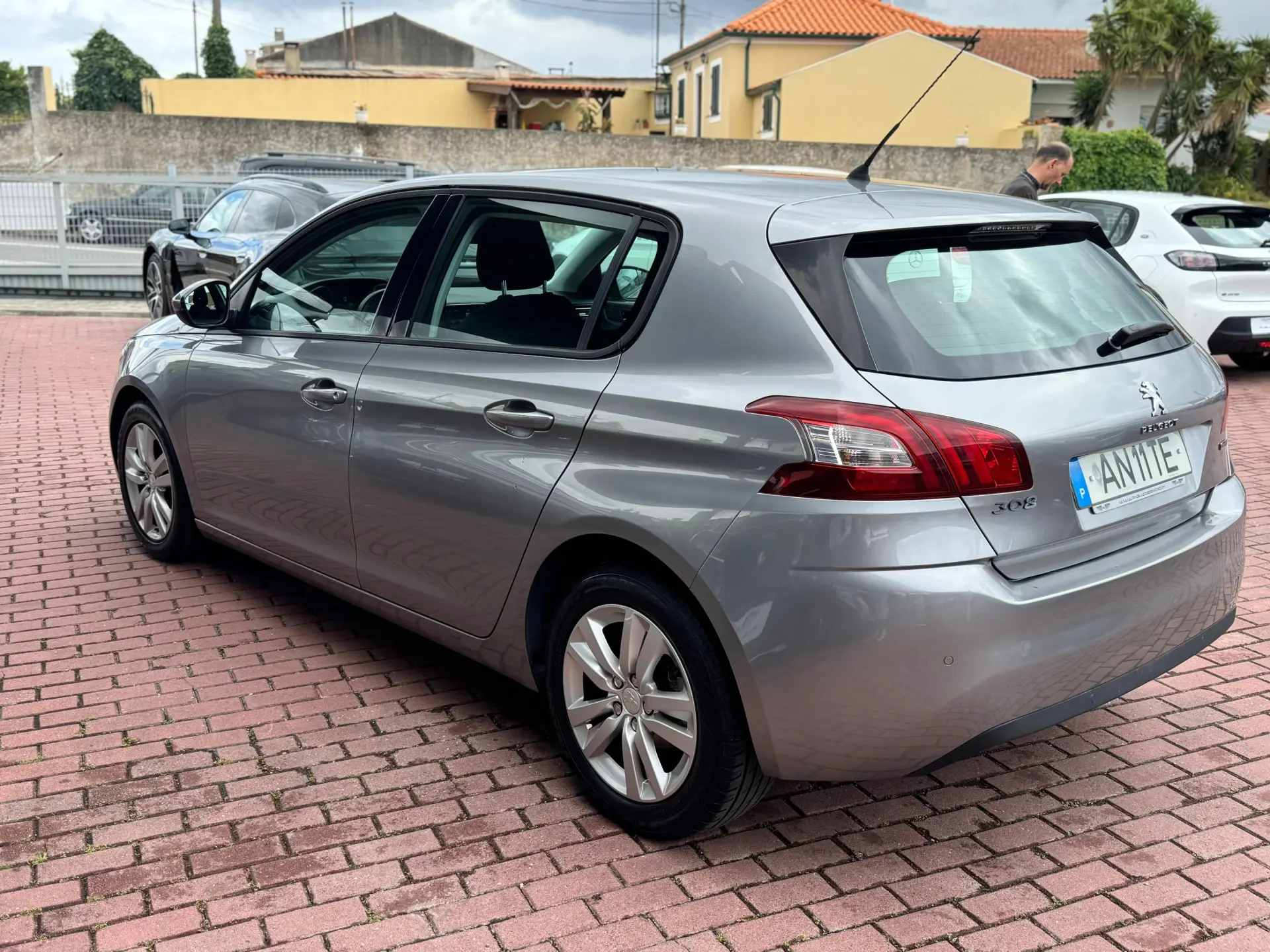 Peugeot 308 1.6 BlueHDi Allure 7