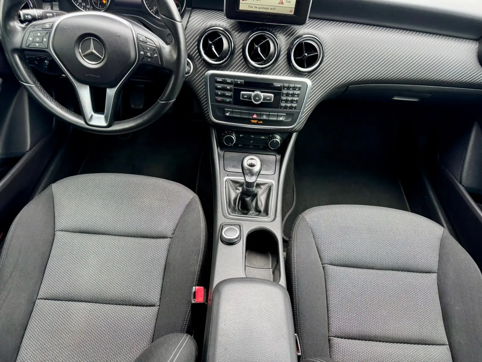 Mercedes-Benz GLA 180 d Style 22