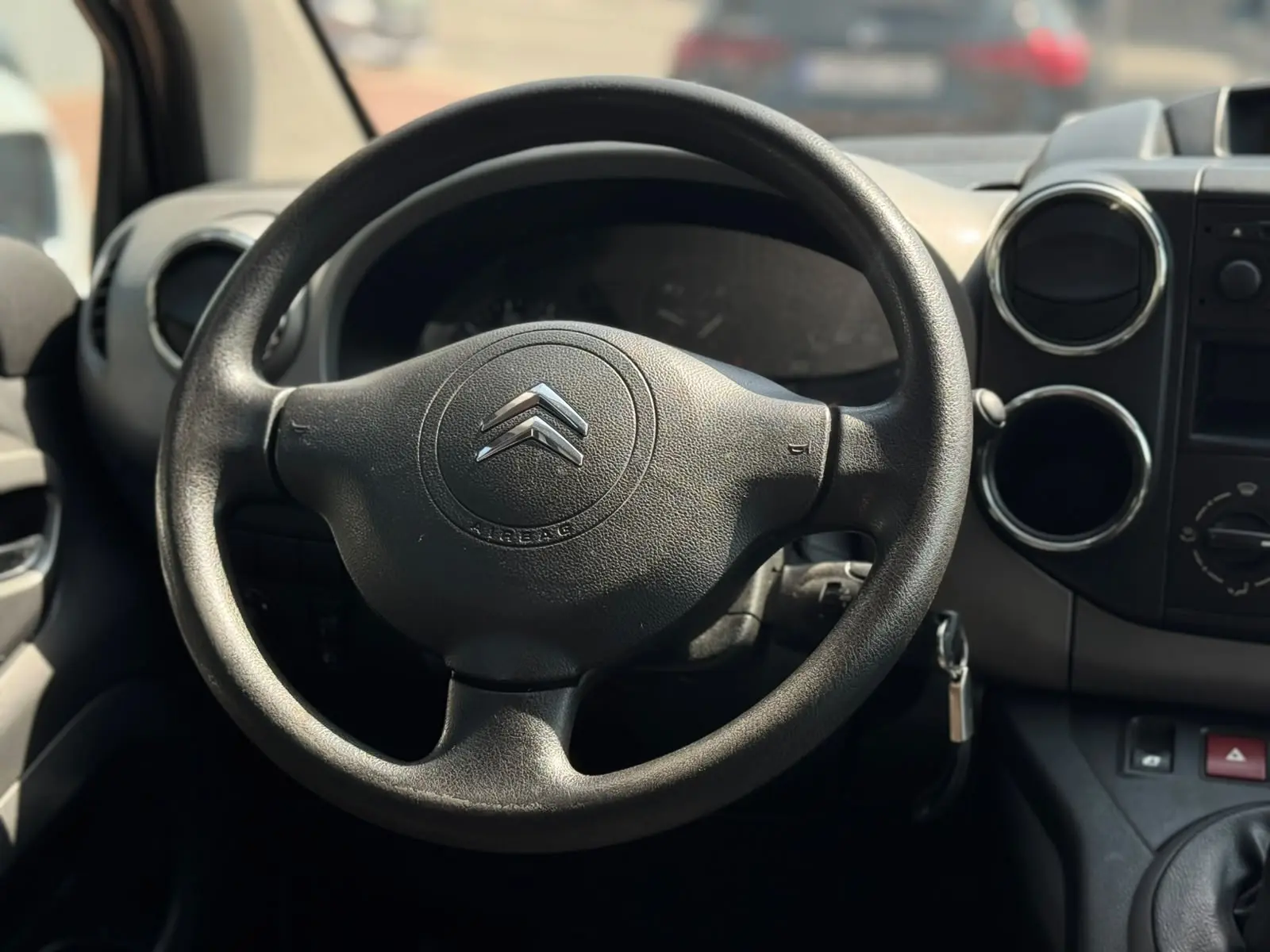 Citroen Berlingo Outro 10