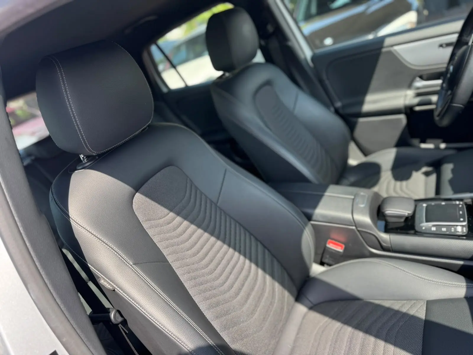 Mercedes-Benz GLA 200 d 4Matic 8G-DCT Special Edition 22