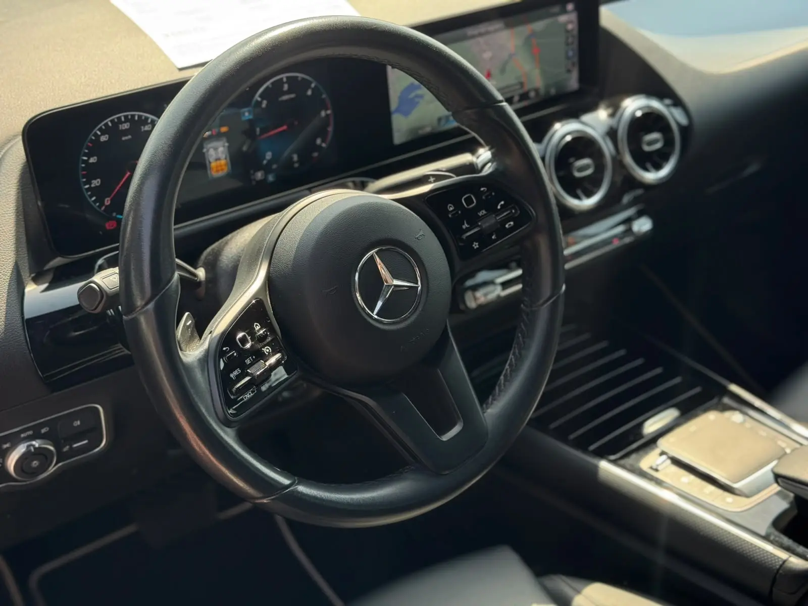 Mercedes-Benz GLA 200 d 4Matic 8G-DCT Special Edition 15