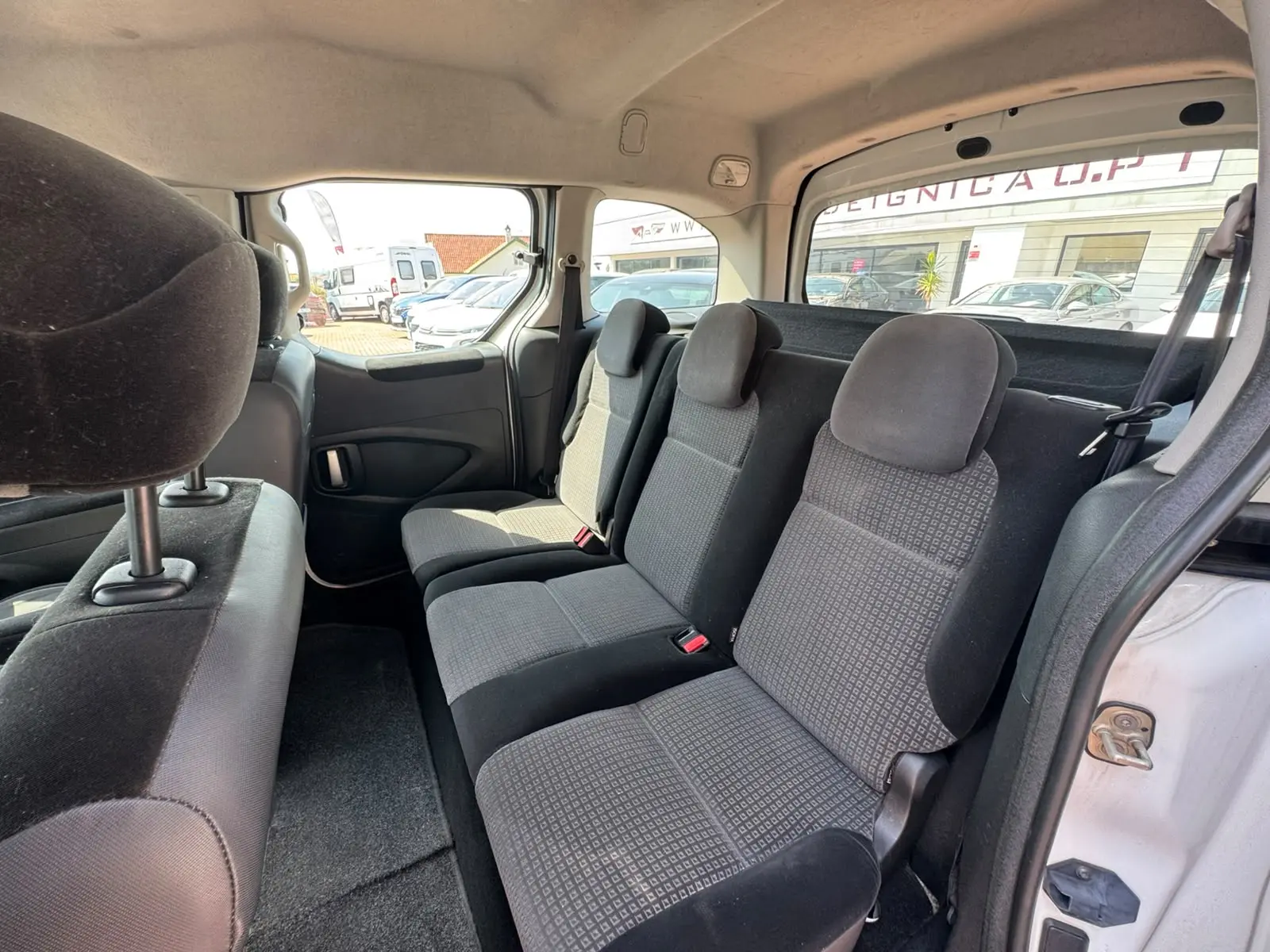 Citroen Berlingo Outro 23