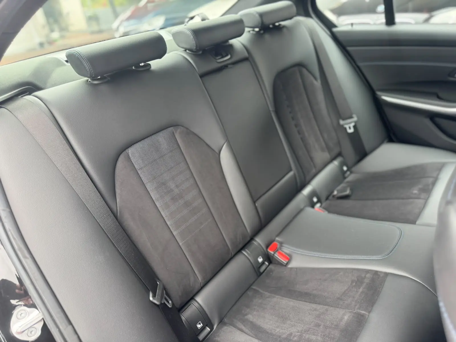 BMW 318 d Pack M 20