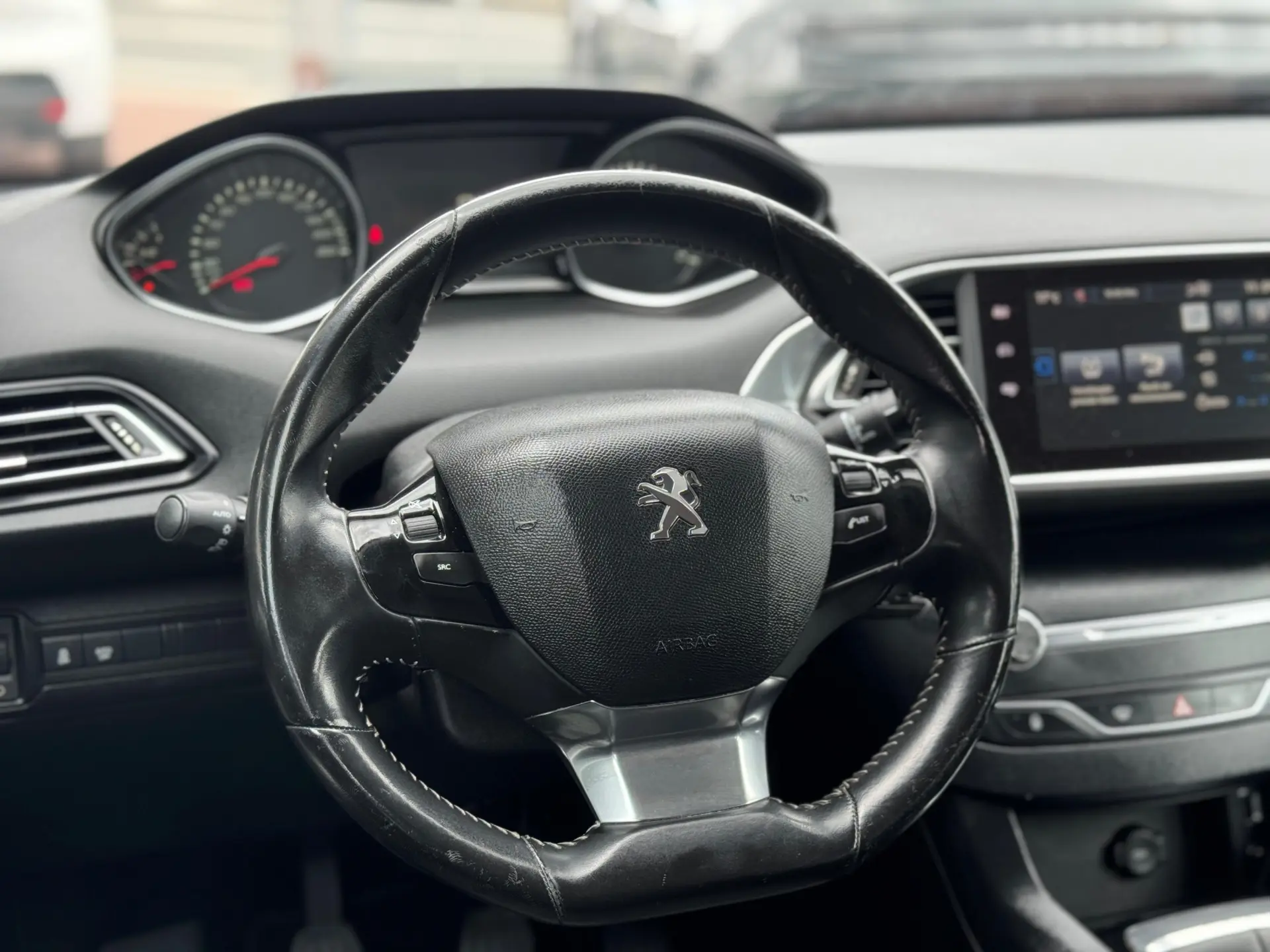 Peugeot 308 1.6 BlueHDi Allure 13
